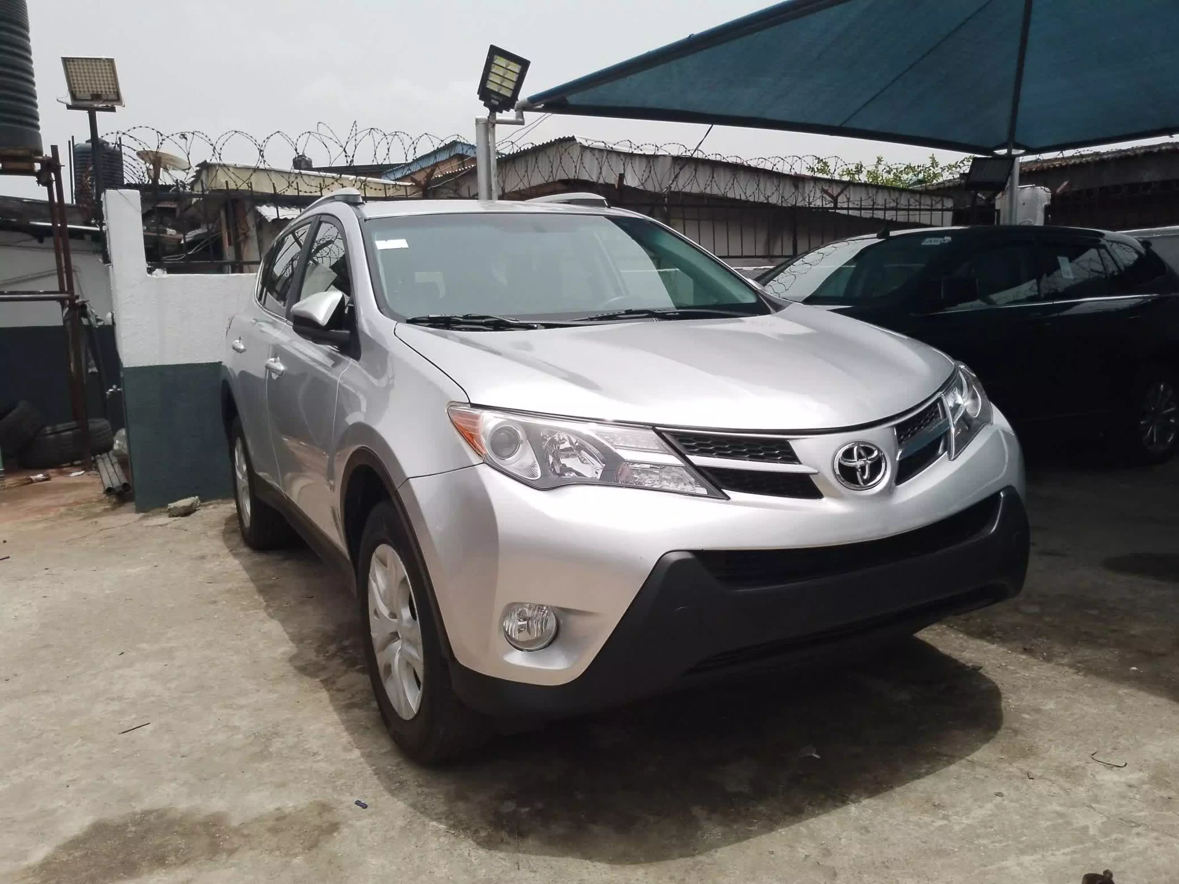 Toyota RAV 4 - 2015