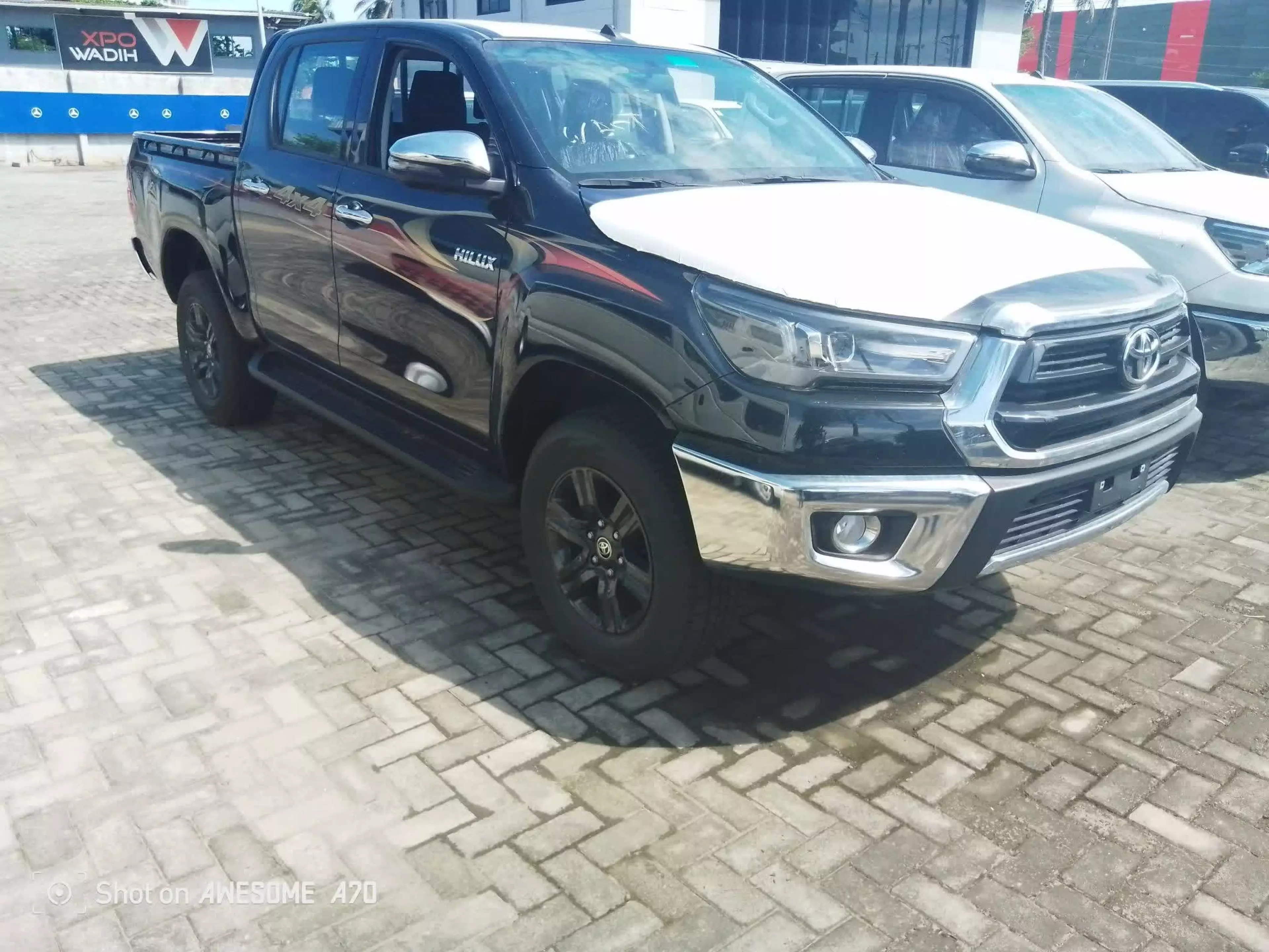 Toyota Hilux  - 2023