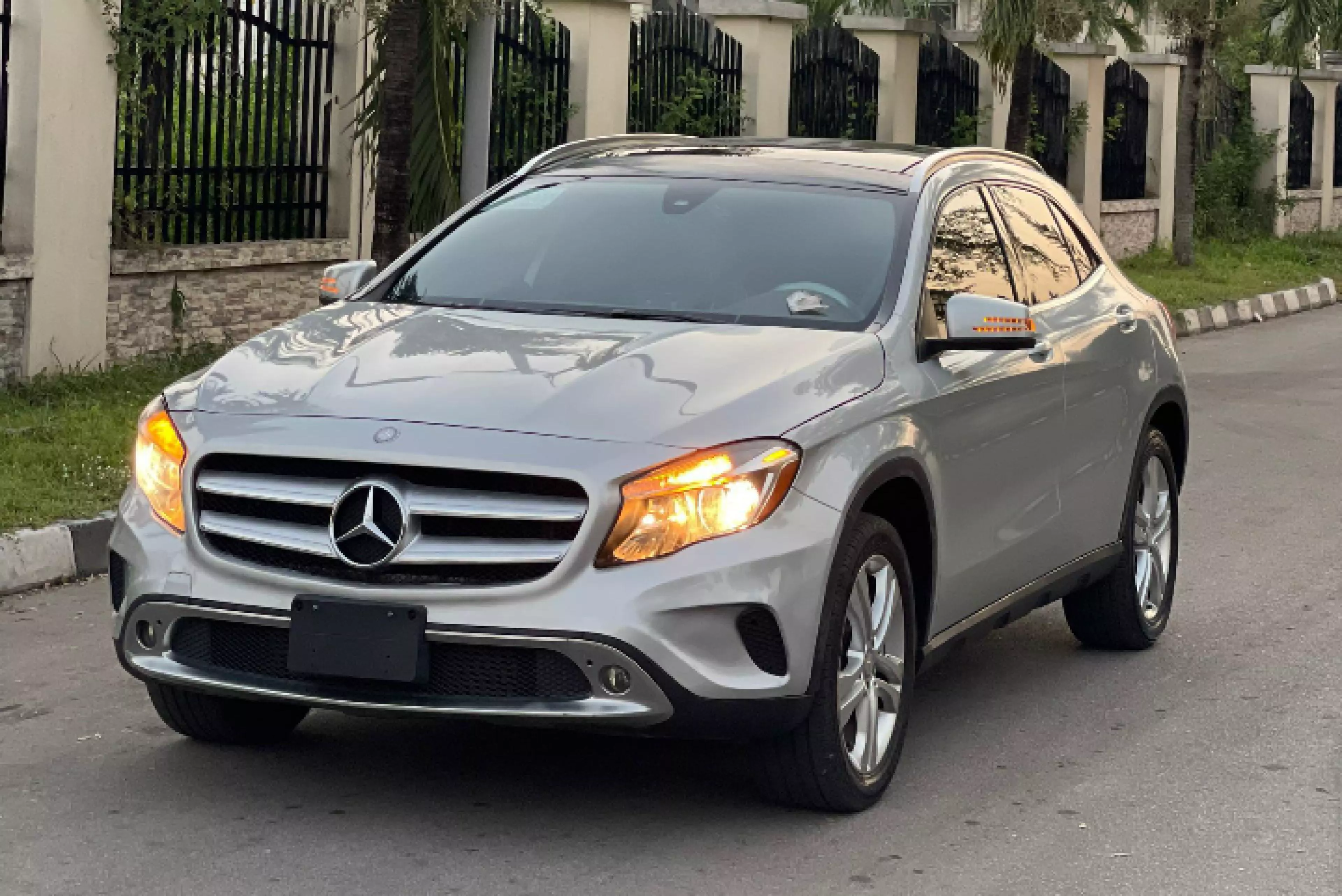 Mercedes-Benz GLA 250 - 2015