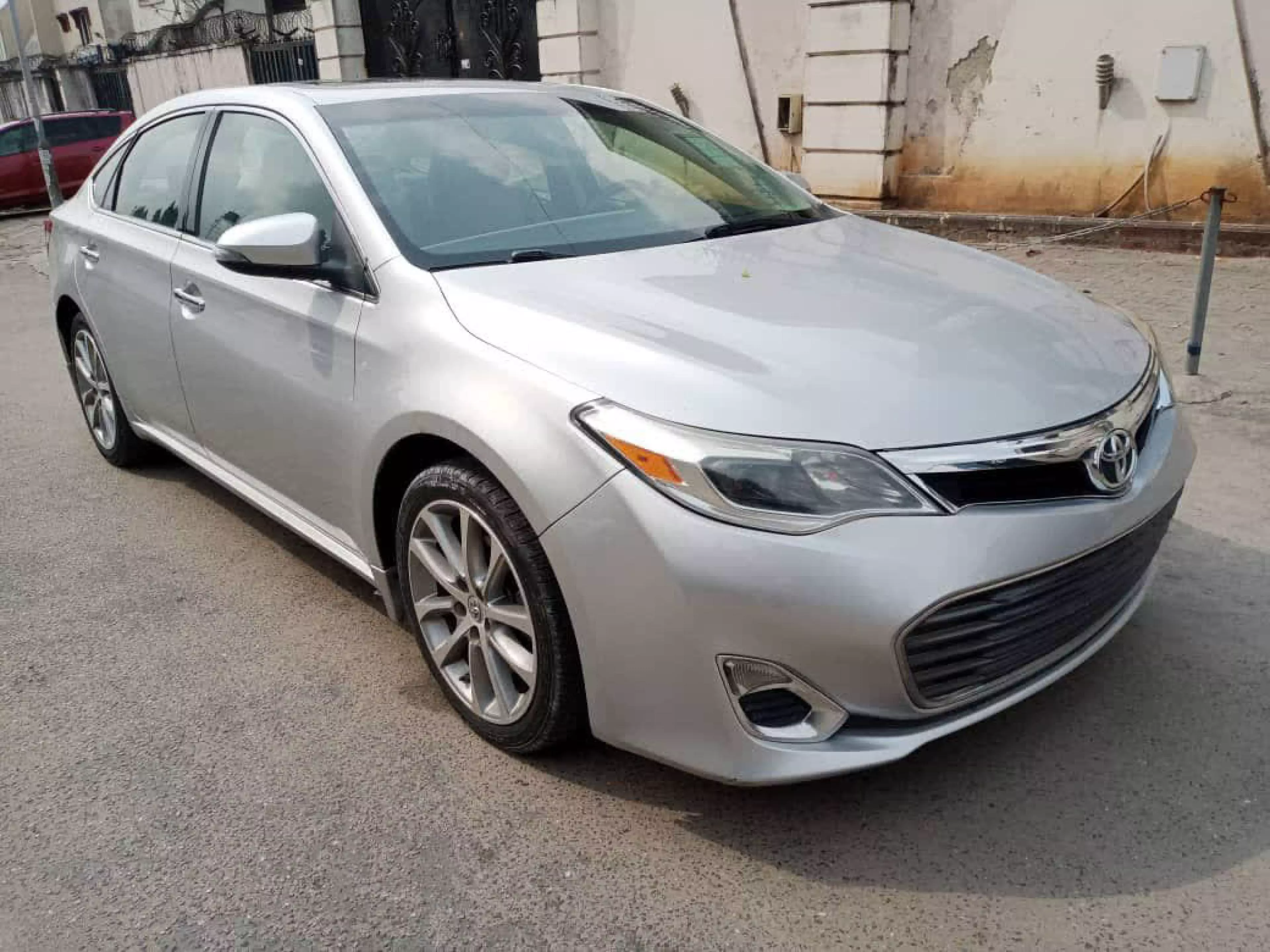 Toyota Avalon - 2014