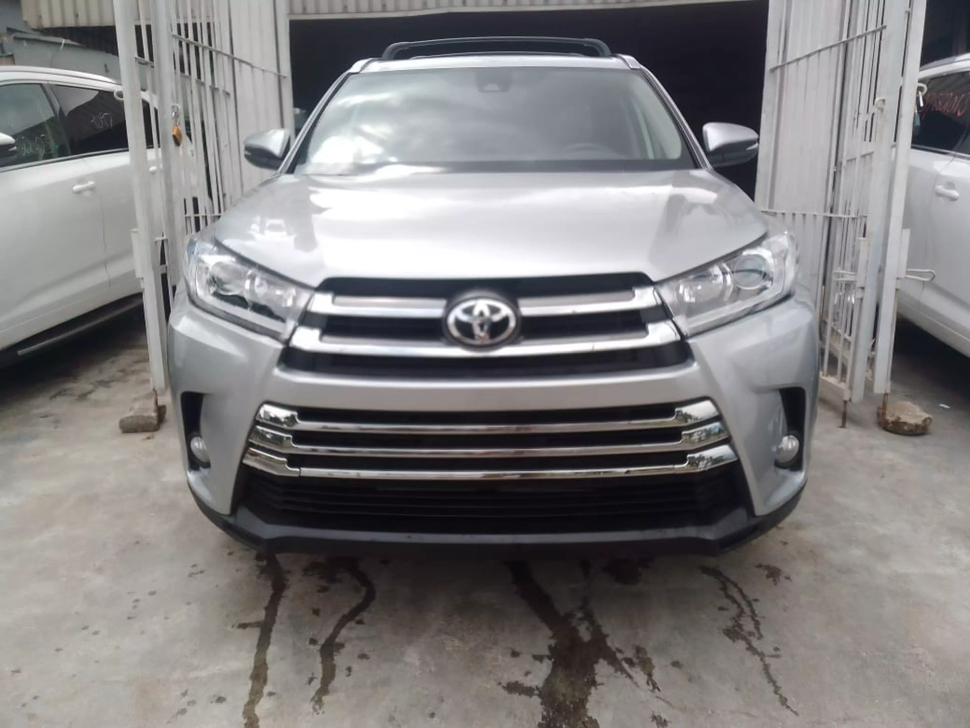 Toyota Highlander  - 2018