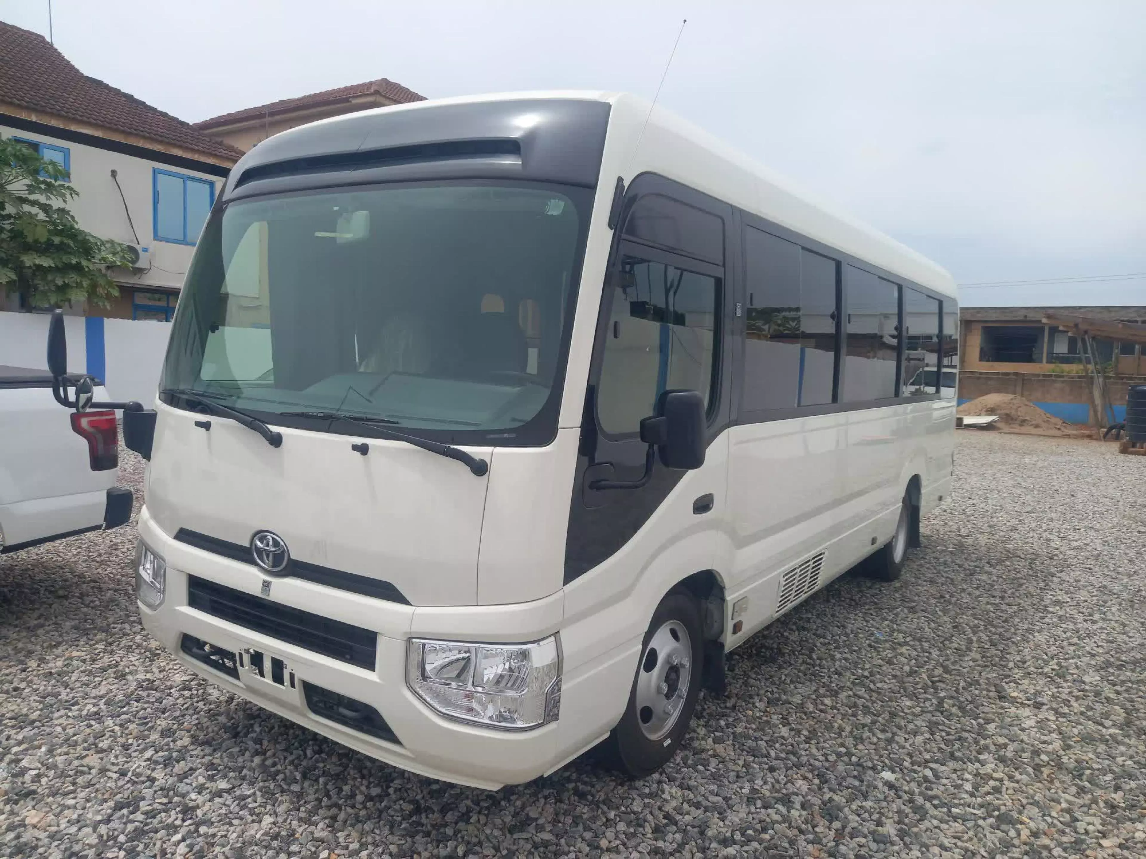 Toyota Coaster  - 2018