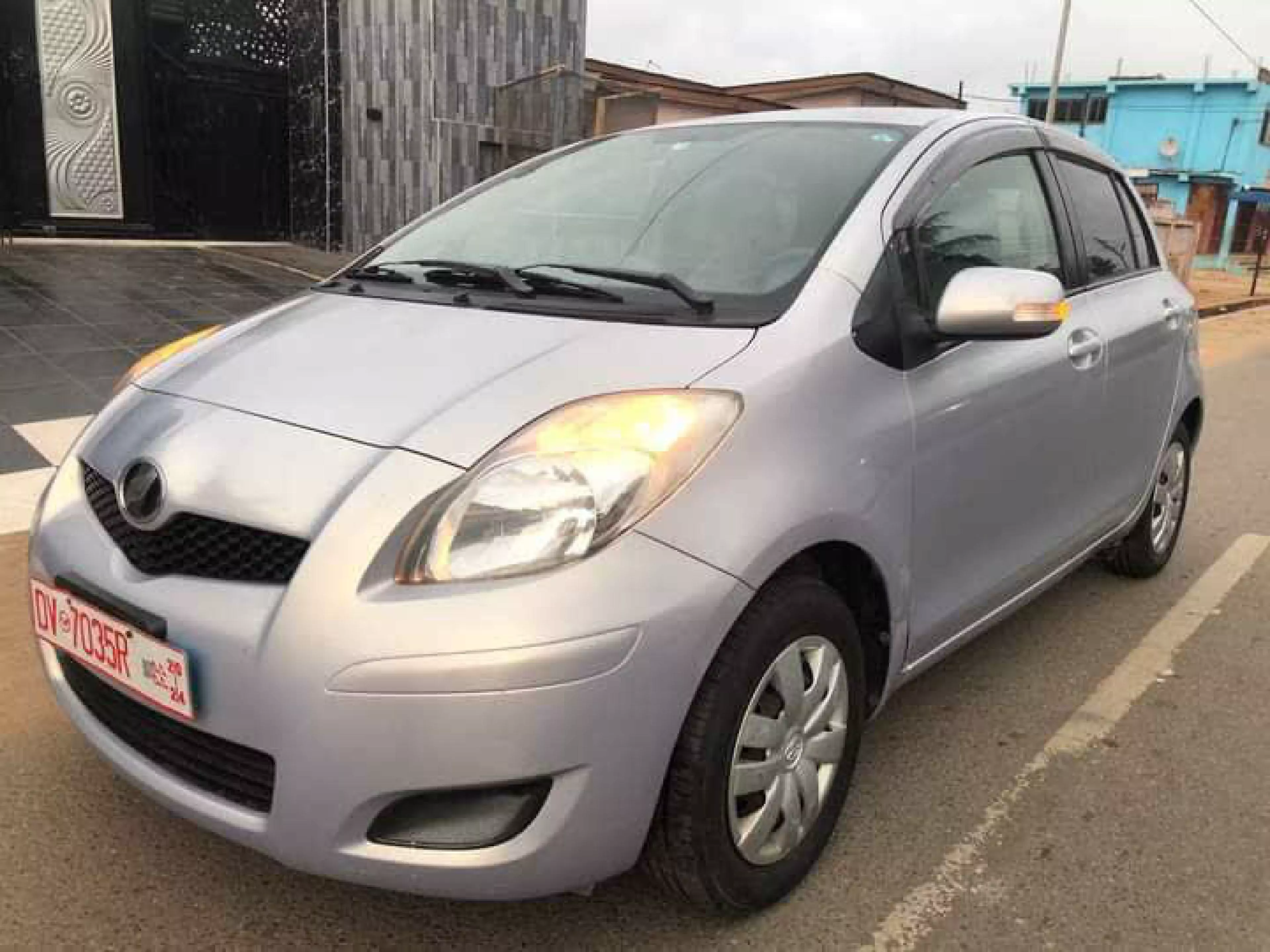 Toyota Vitz - 2010