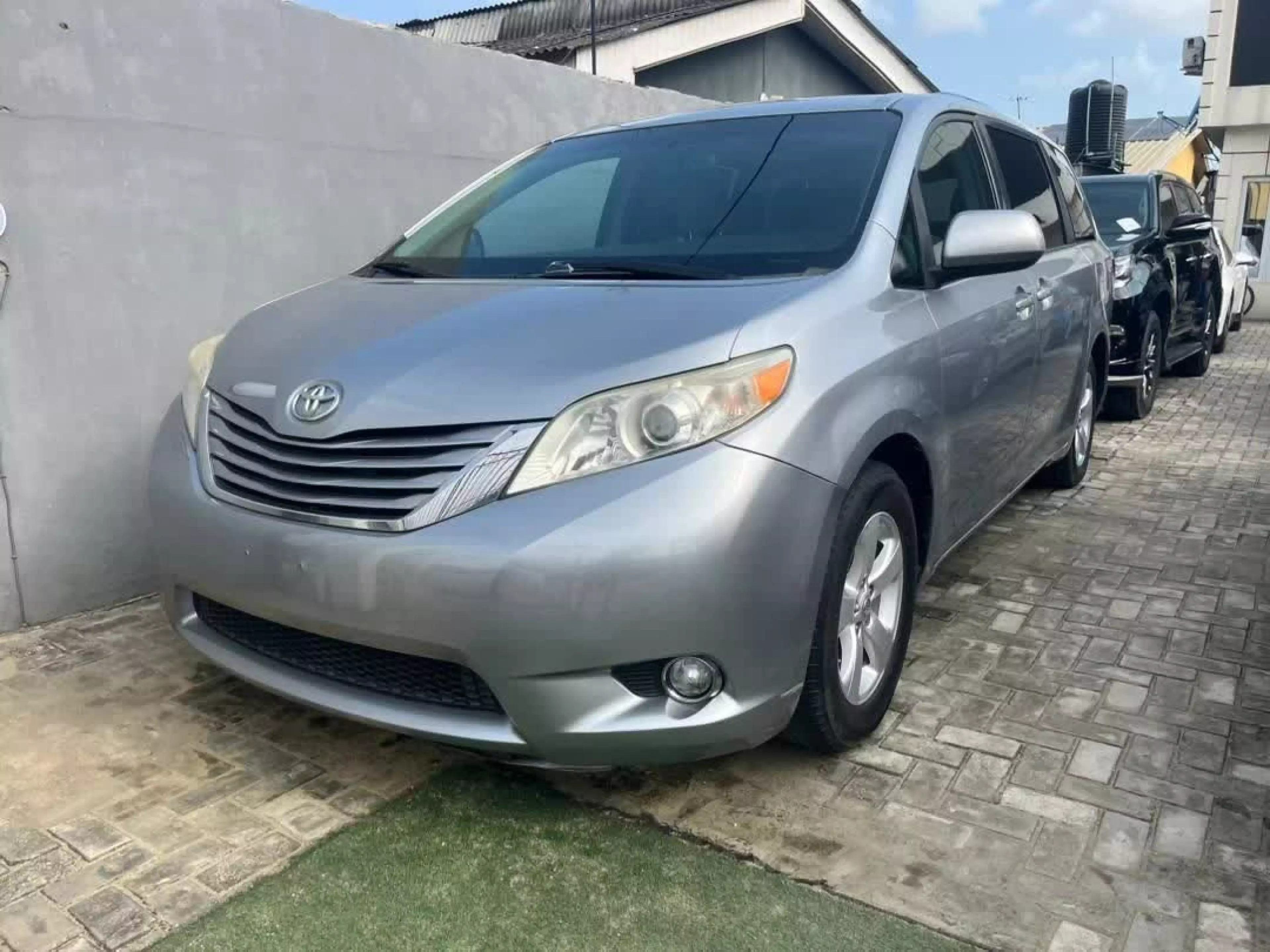 Toyota Sienna - 2015