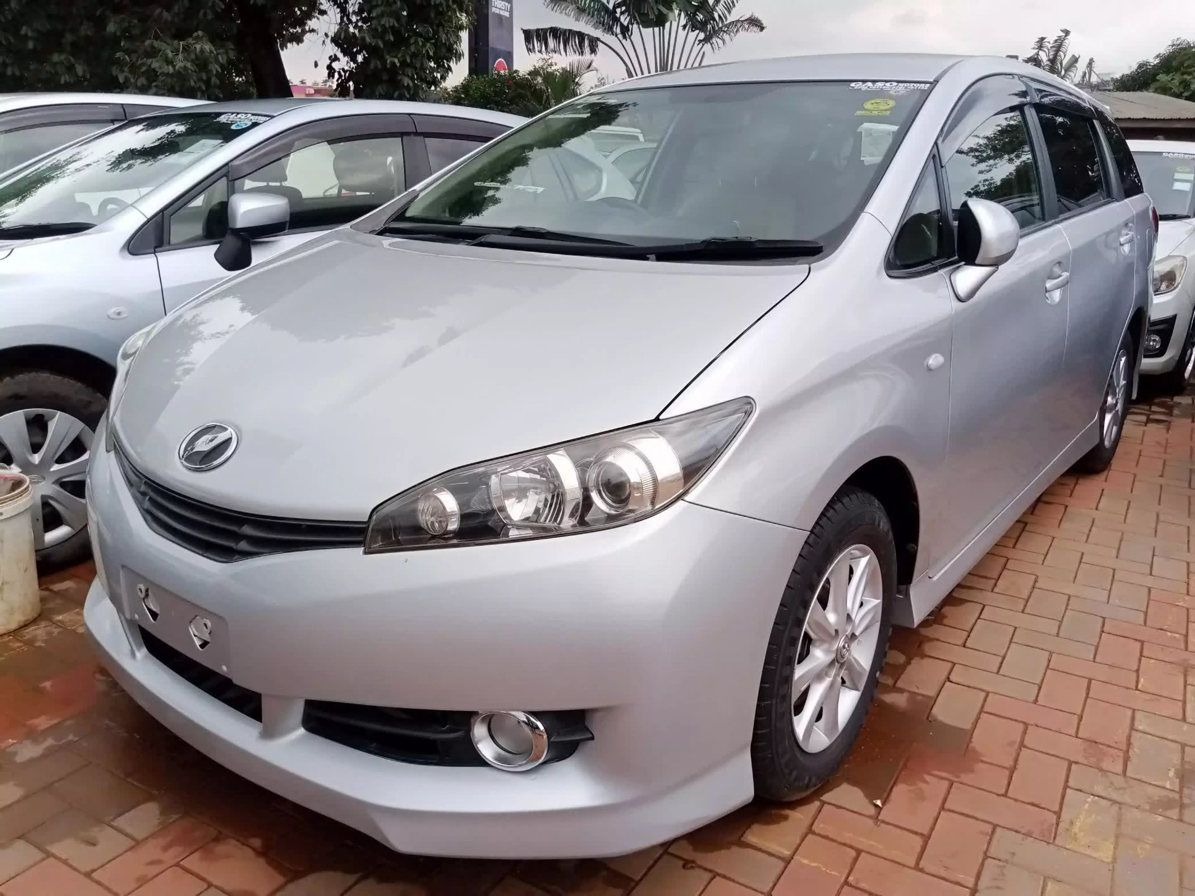 Toyota Wish - 2010