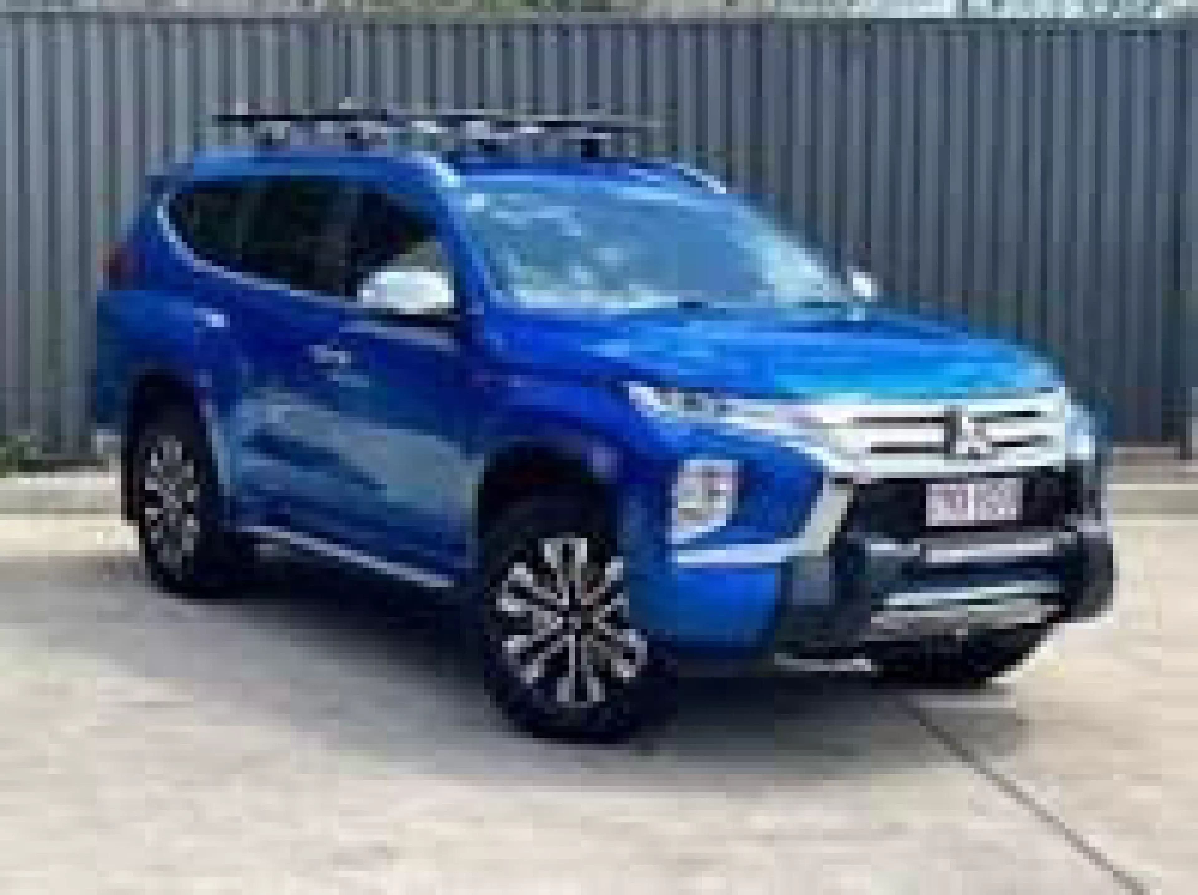 Mitsubishi Pajero Sport - 2023