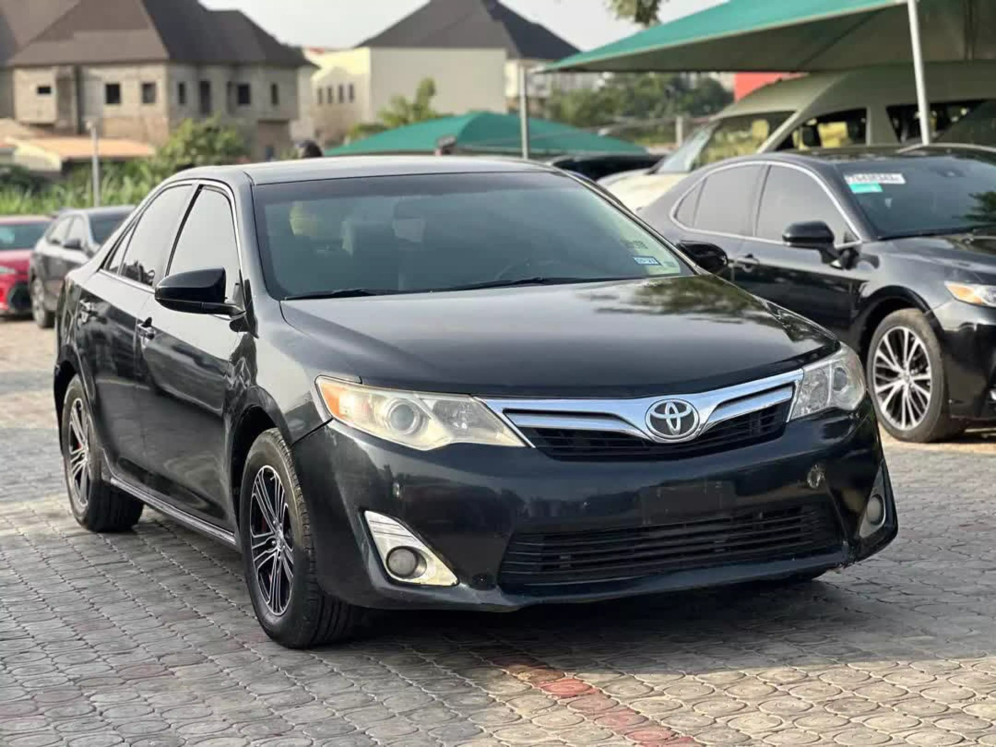 Toyota Camry - 2012