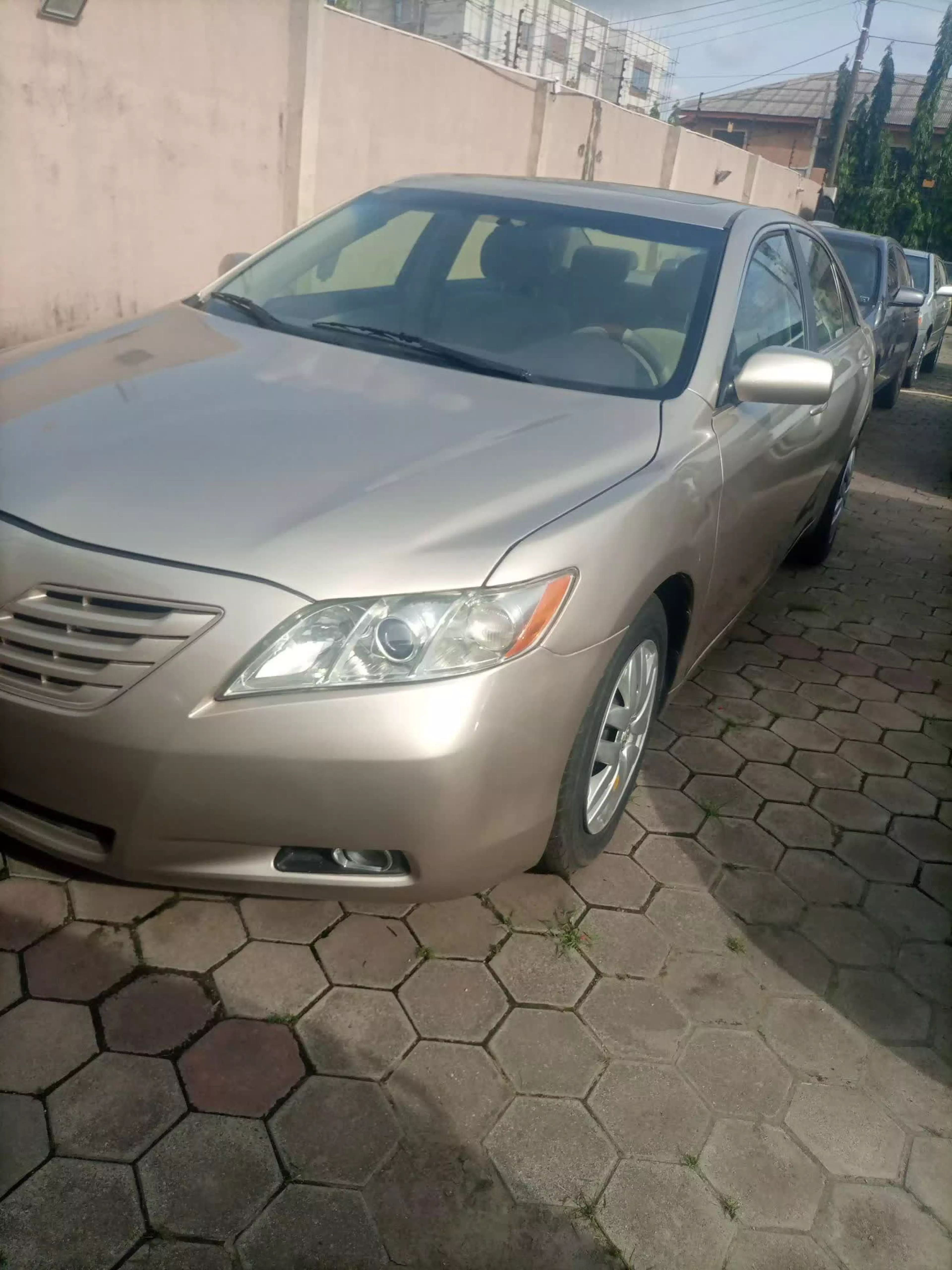 Toyota Camry  - 2007