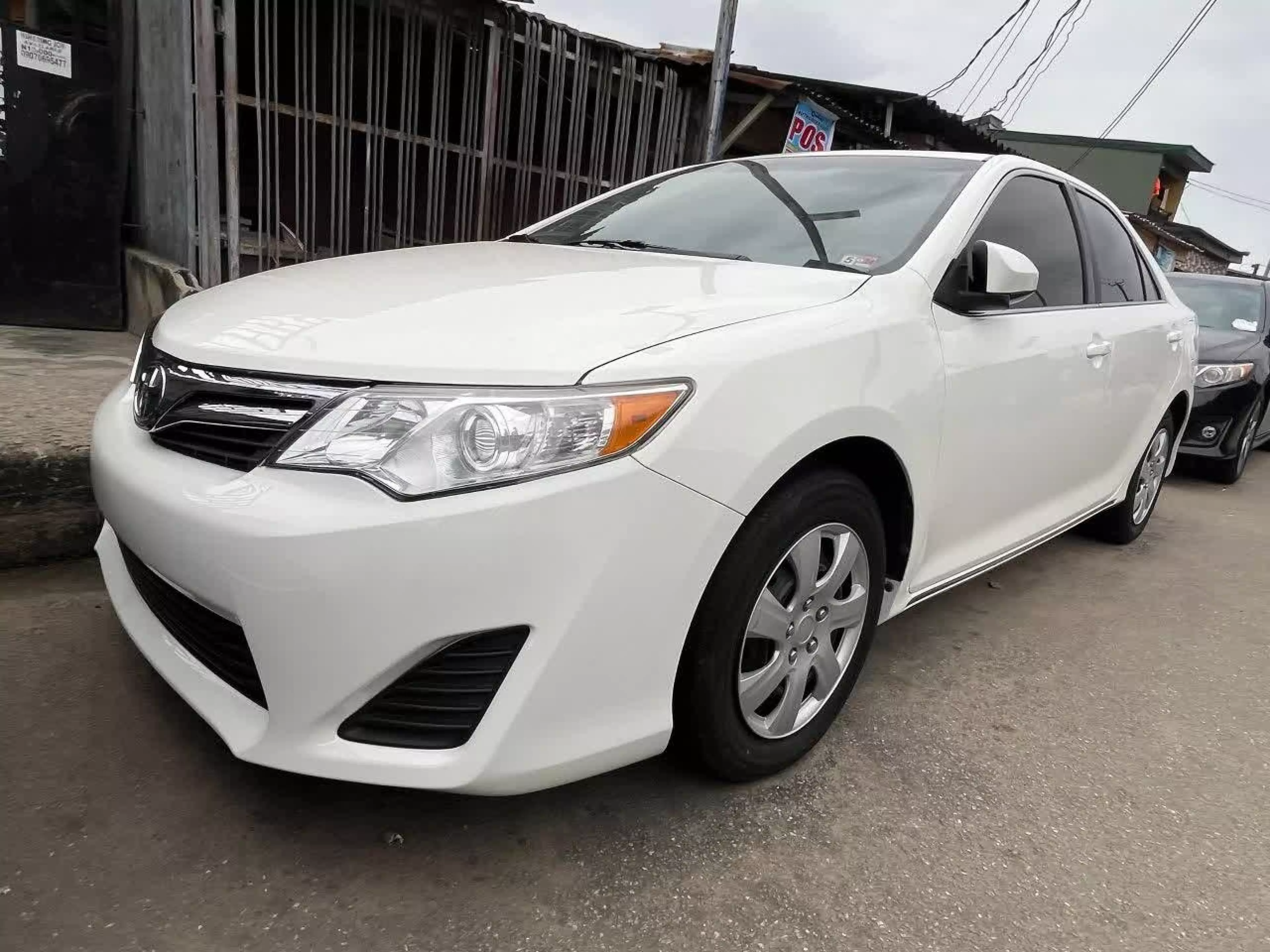 Toyota Camry - 2012