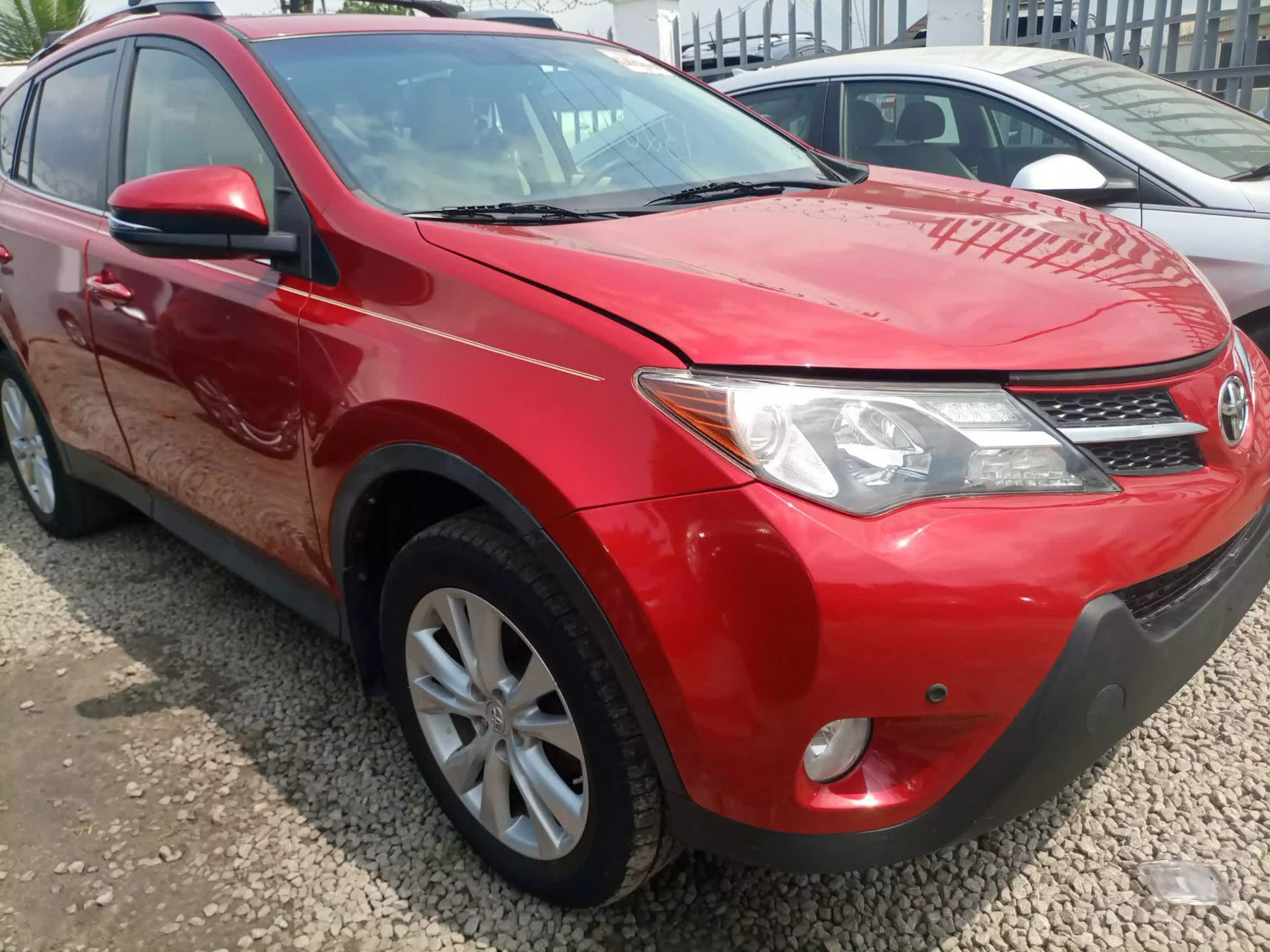 Toyota RAV 4  - 2013