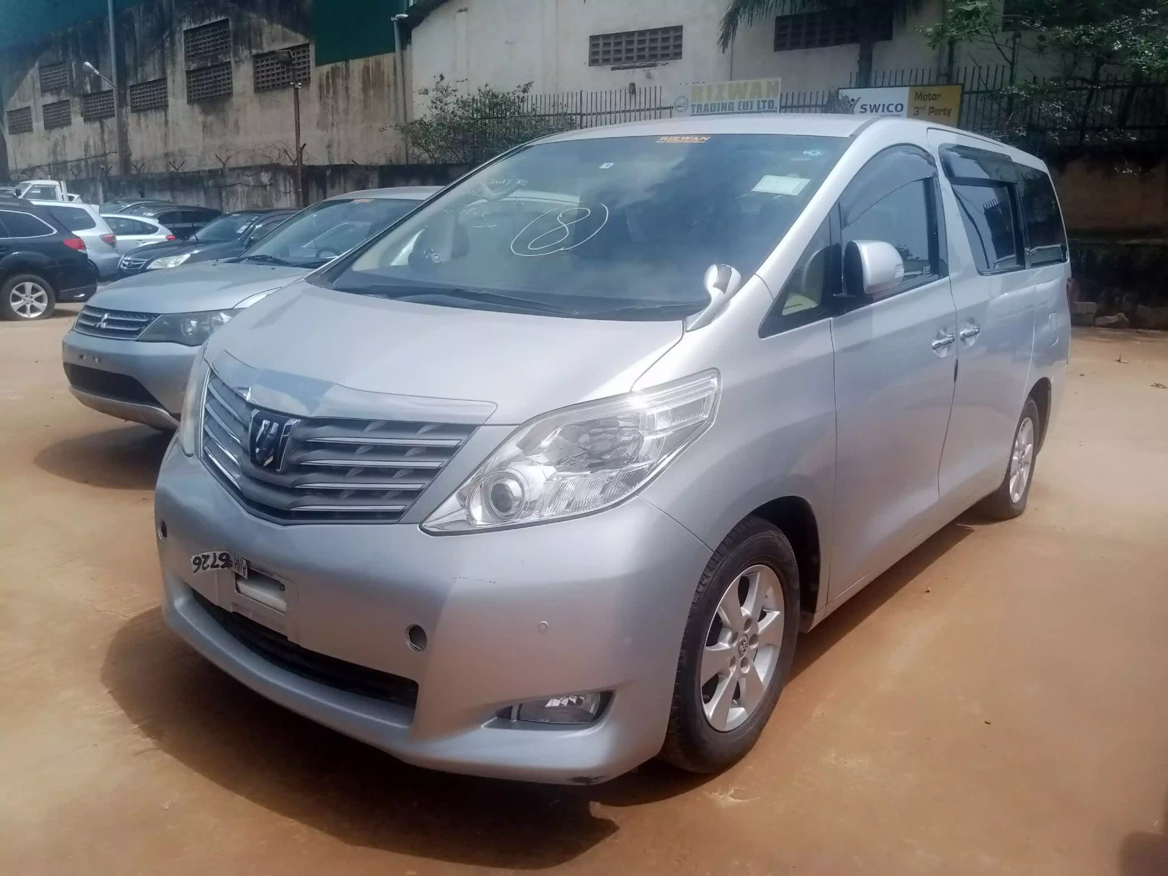 Toyota Alphard - 2011