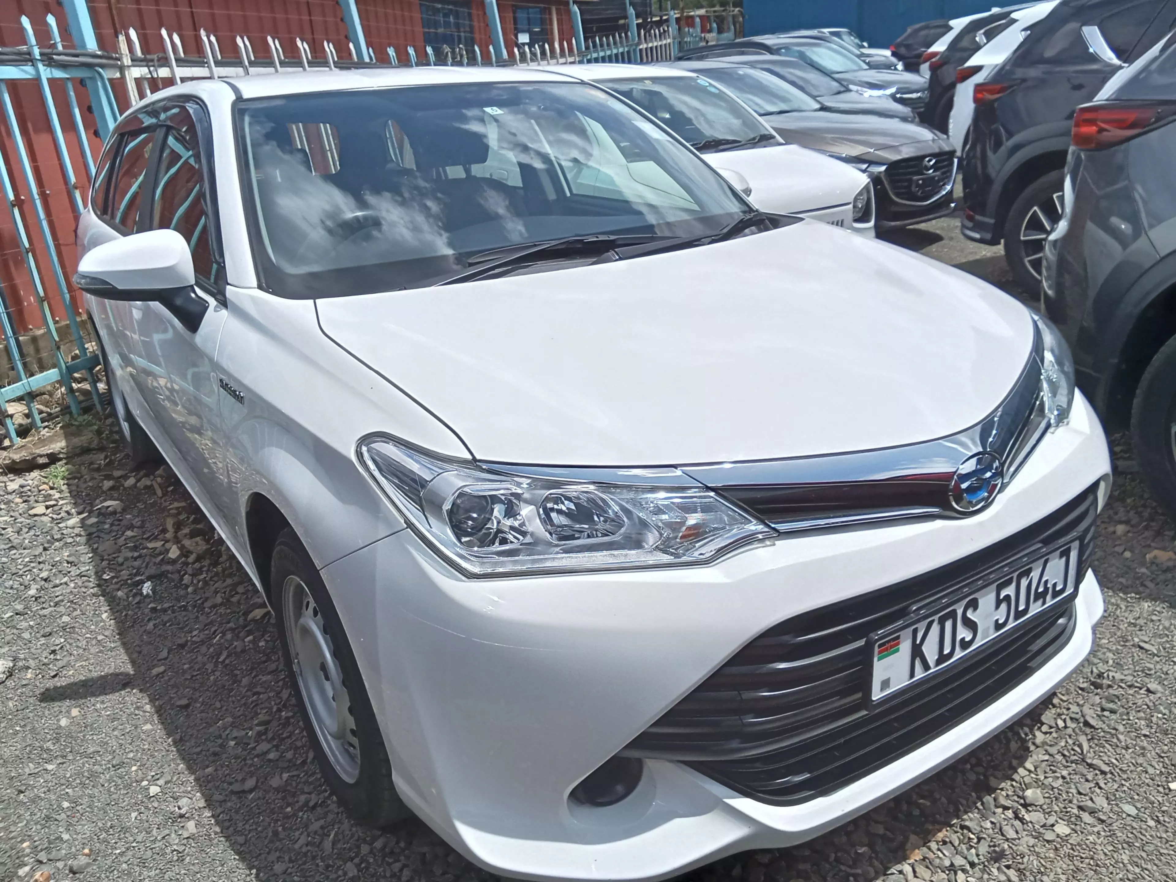 Toyota Fielder hybrid  - 2017