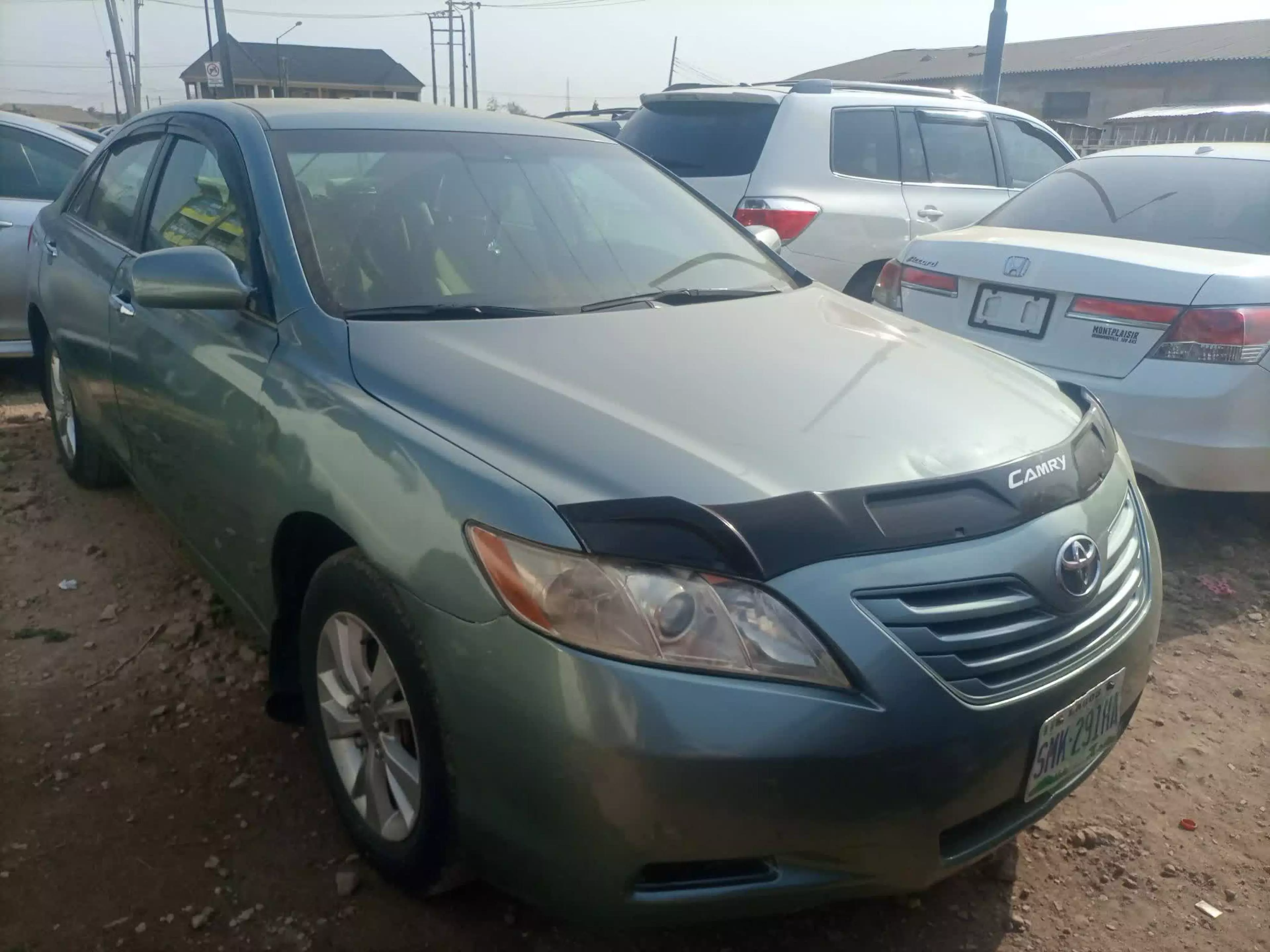 Toyota Camry  - 2009