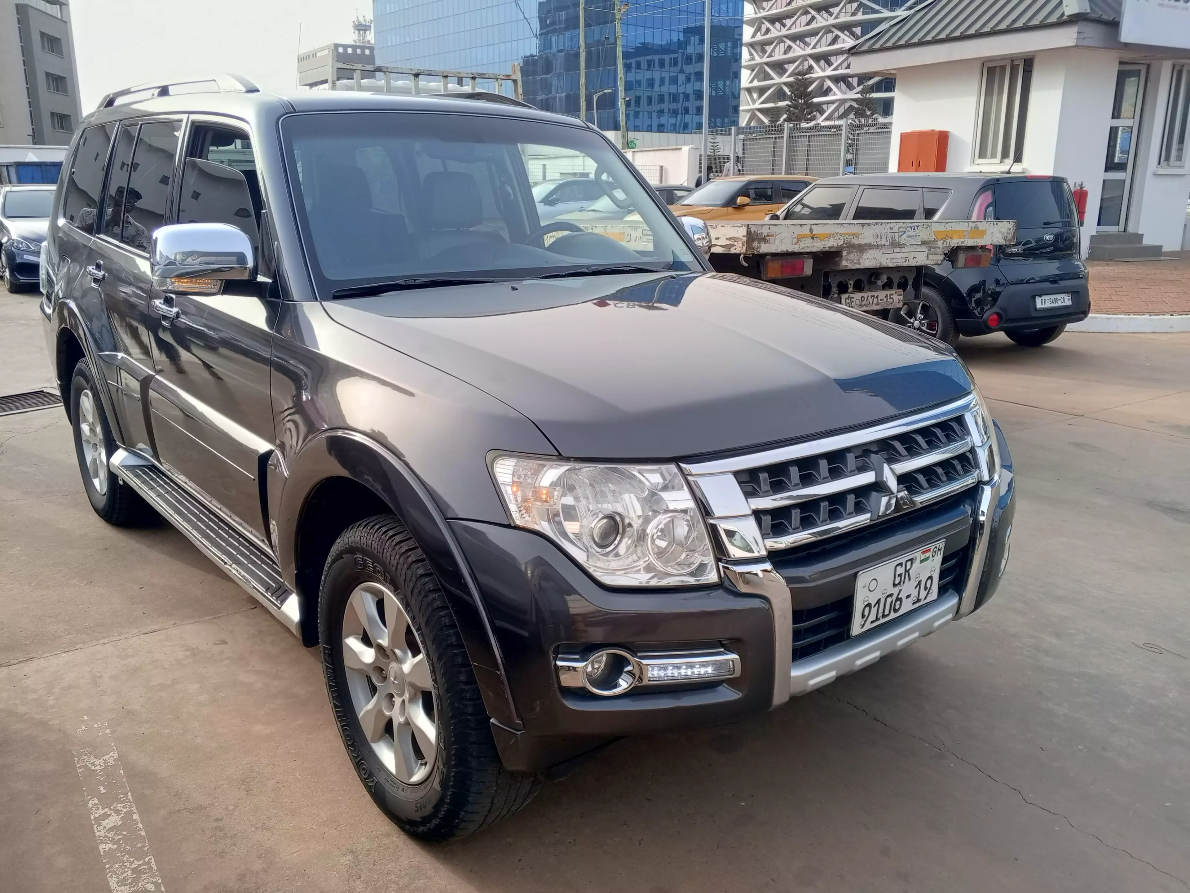 Mitsubishi Pajero  - 2019