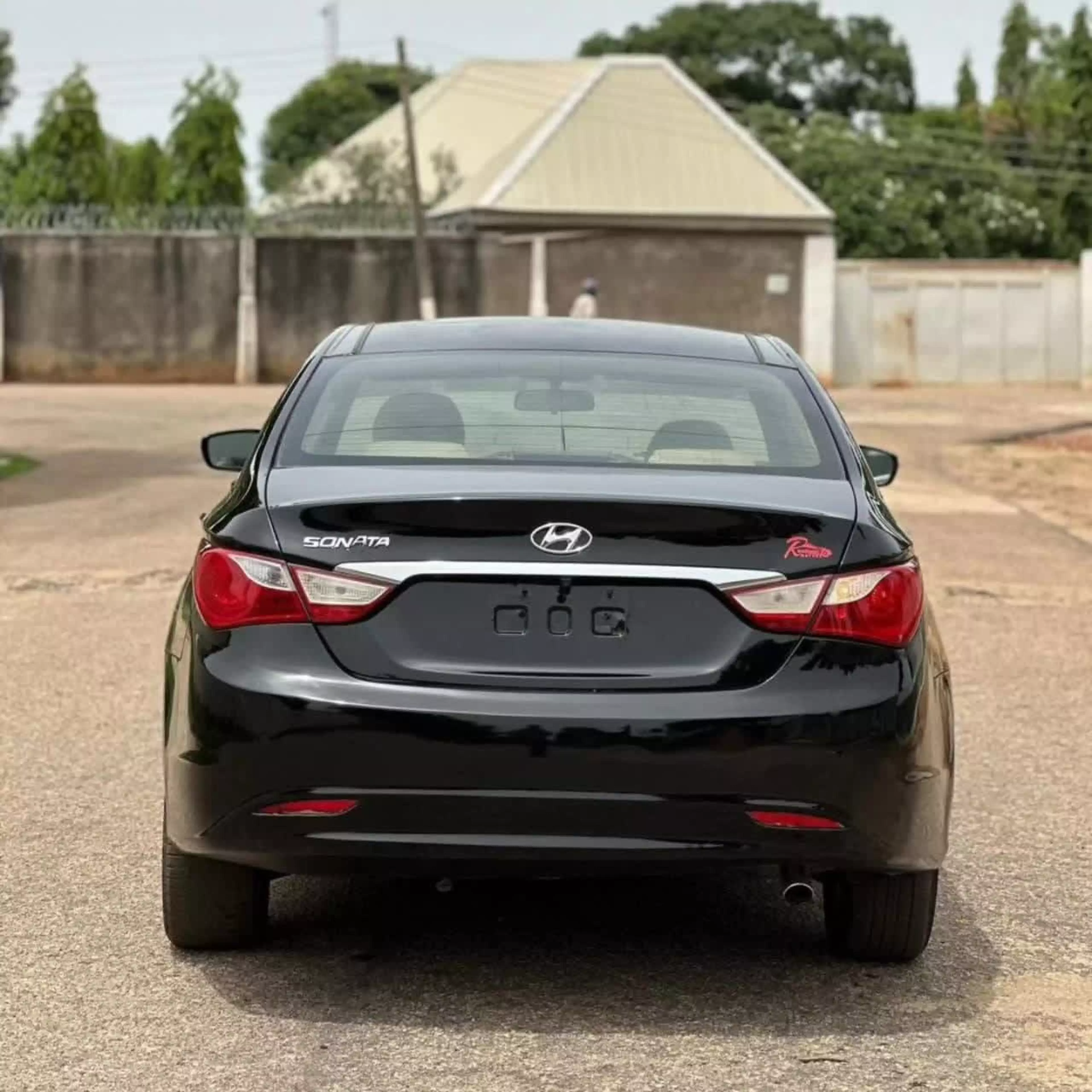 Hyundai Sonata - 2011