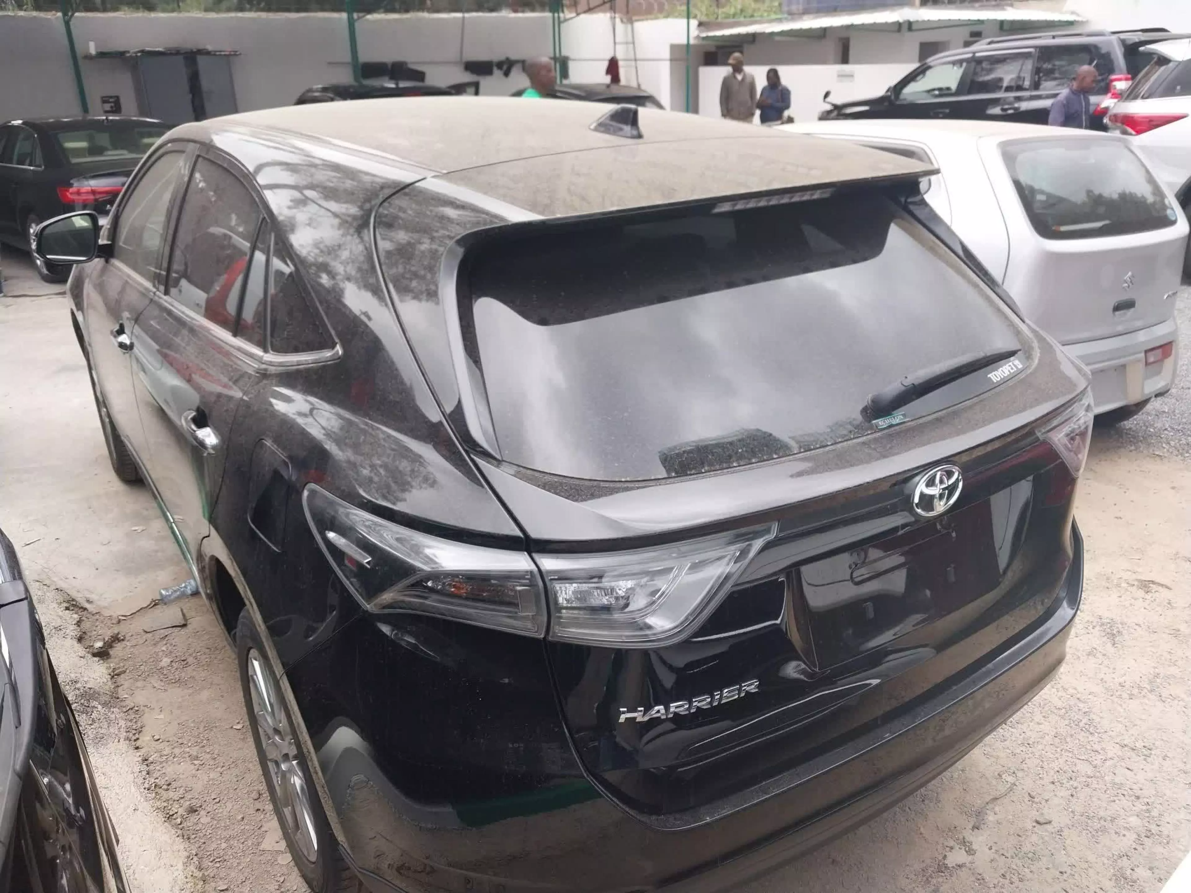 Toyota Harrier  - 2017