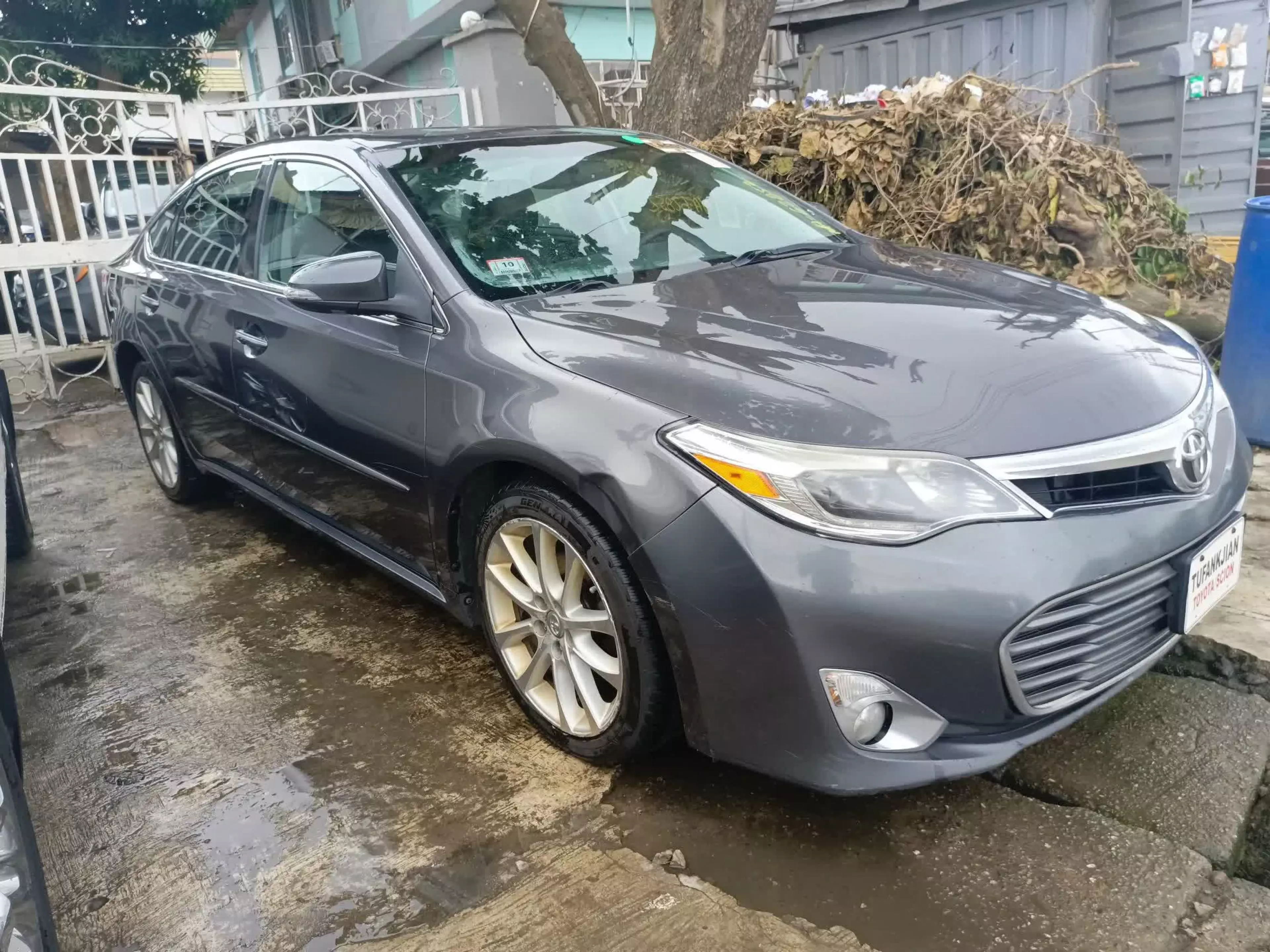 Toyota Avalon  - 2015