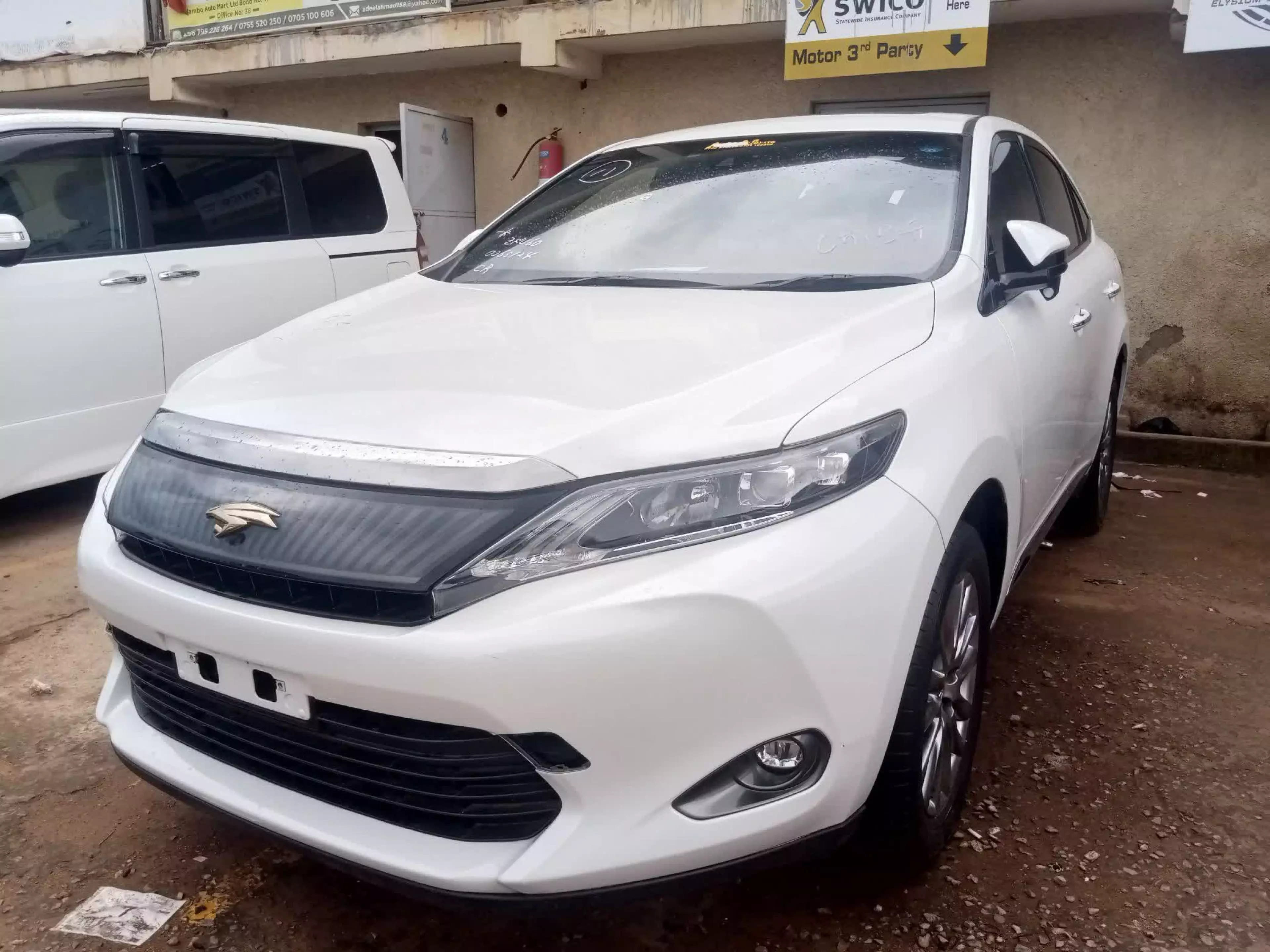 Toyota Harrier - 2015