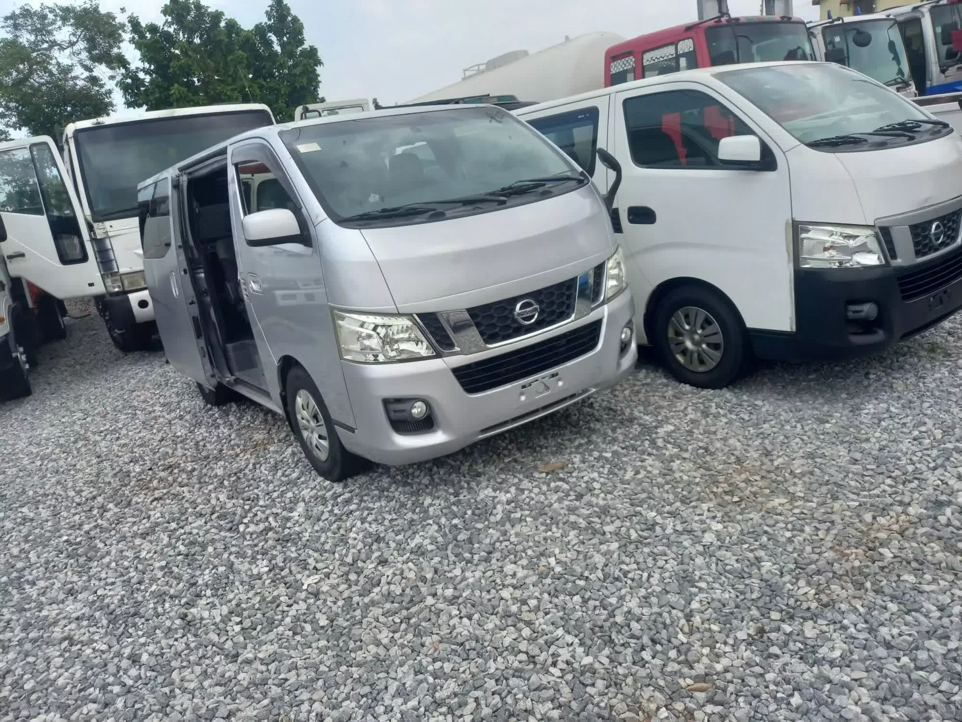 Nissan Caravan  - 2012