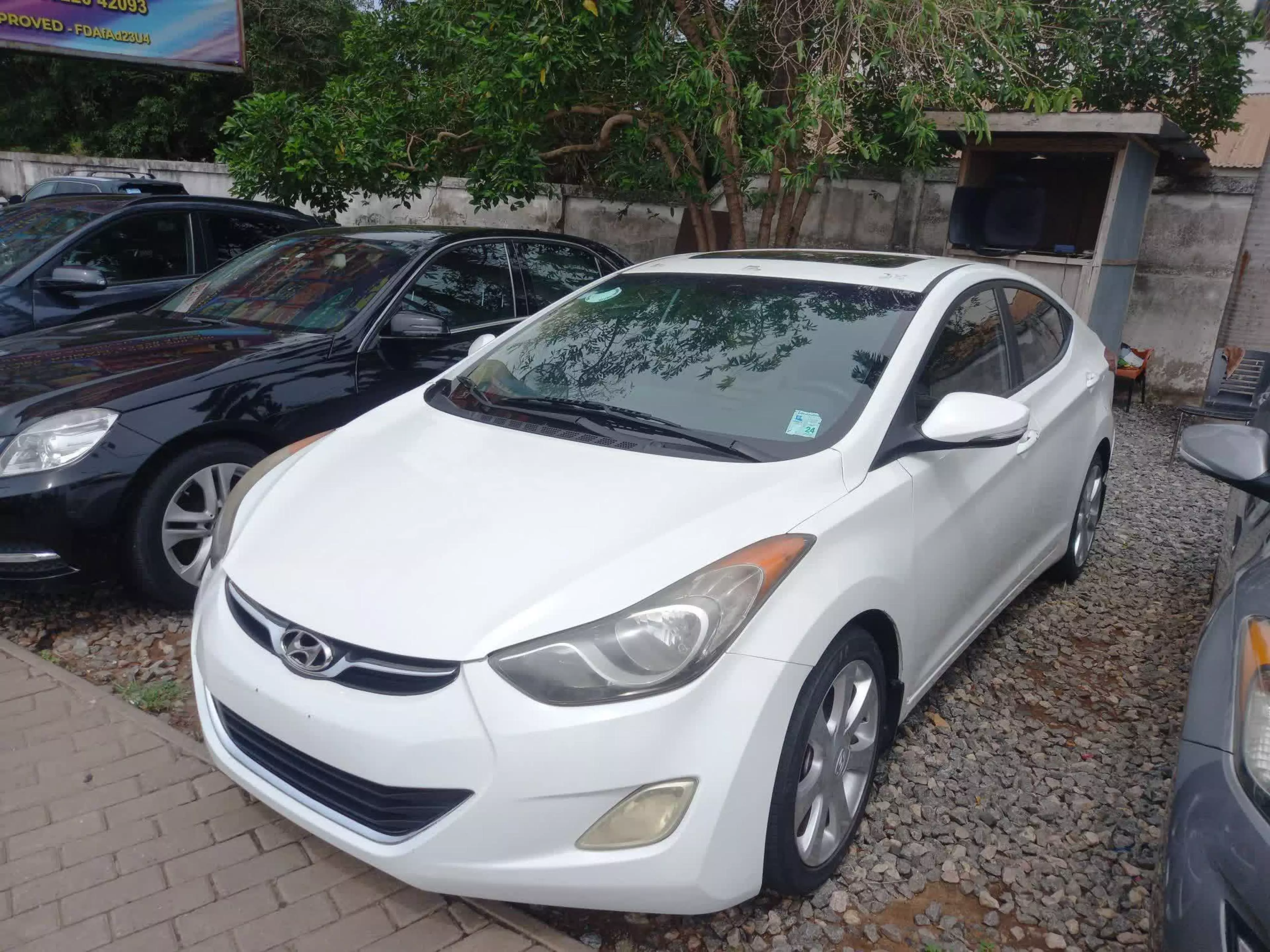 Hyundai Elantra - 2013