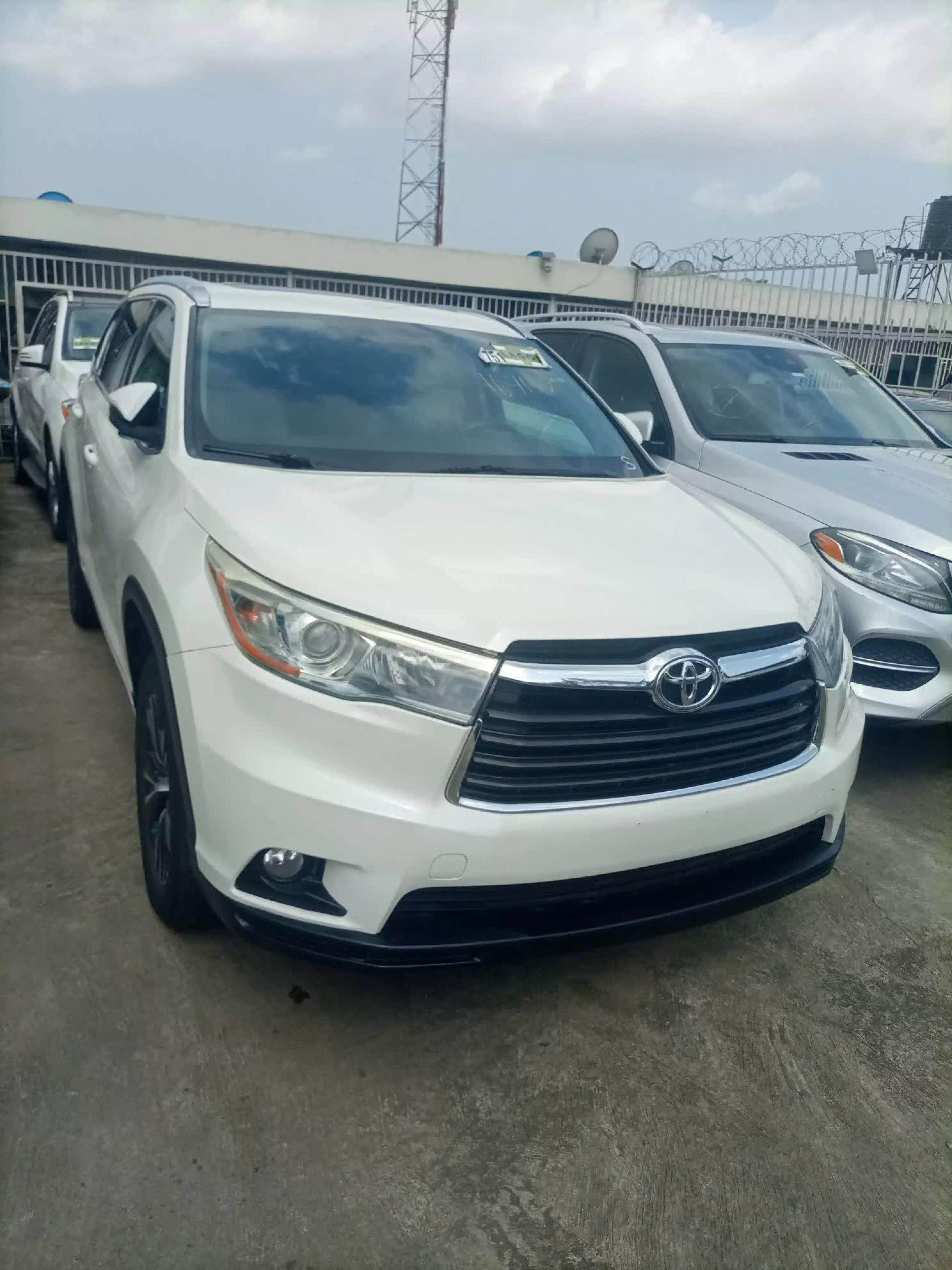 Toyota Highlander - 2016