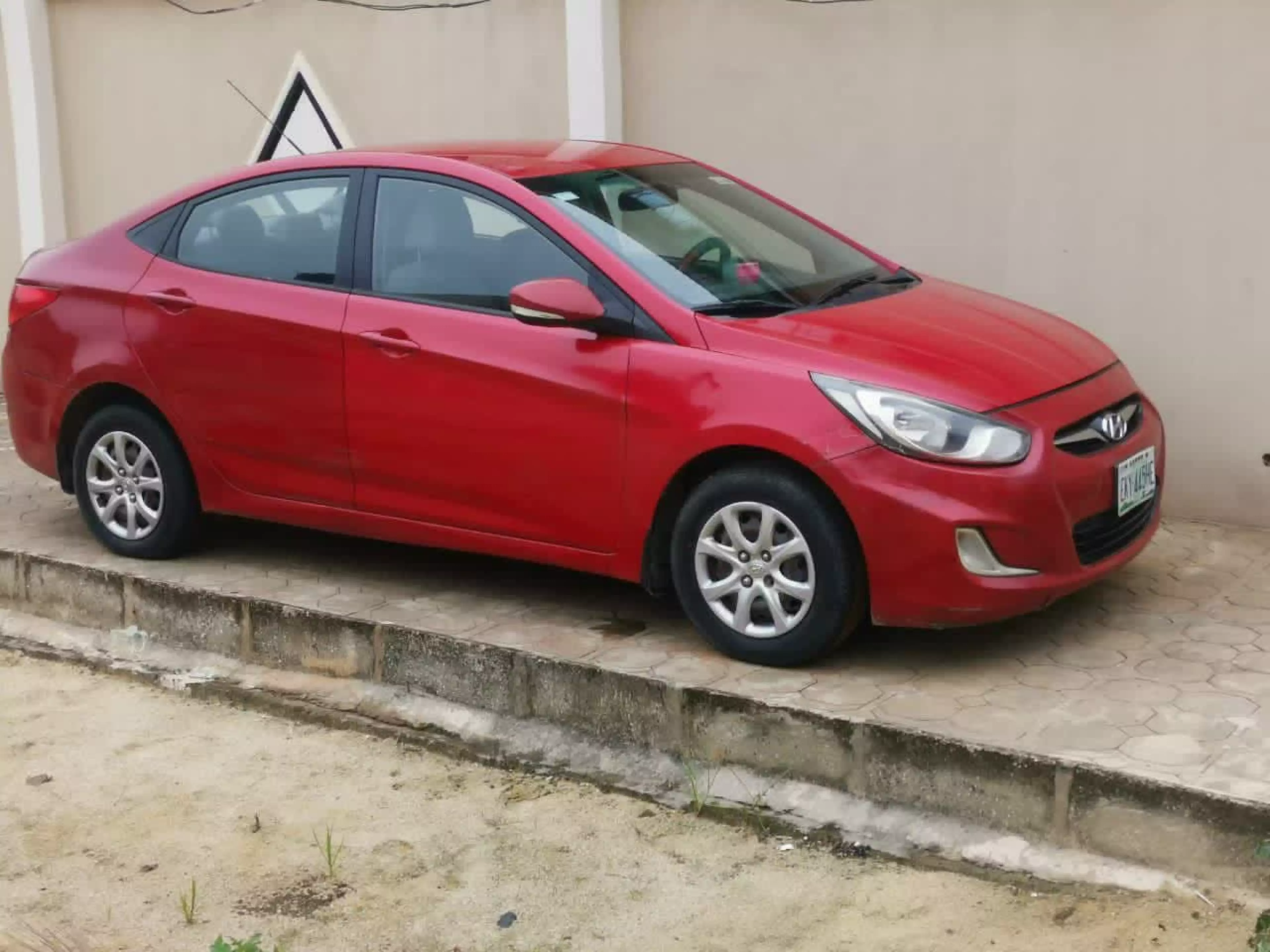 Hyundai Accent  - 2014