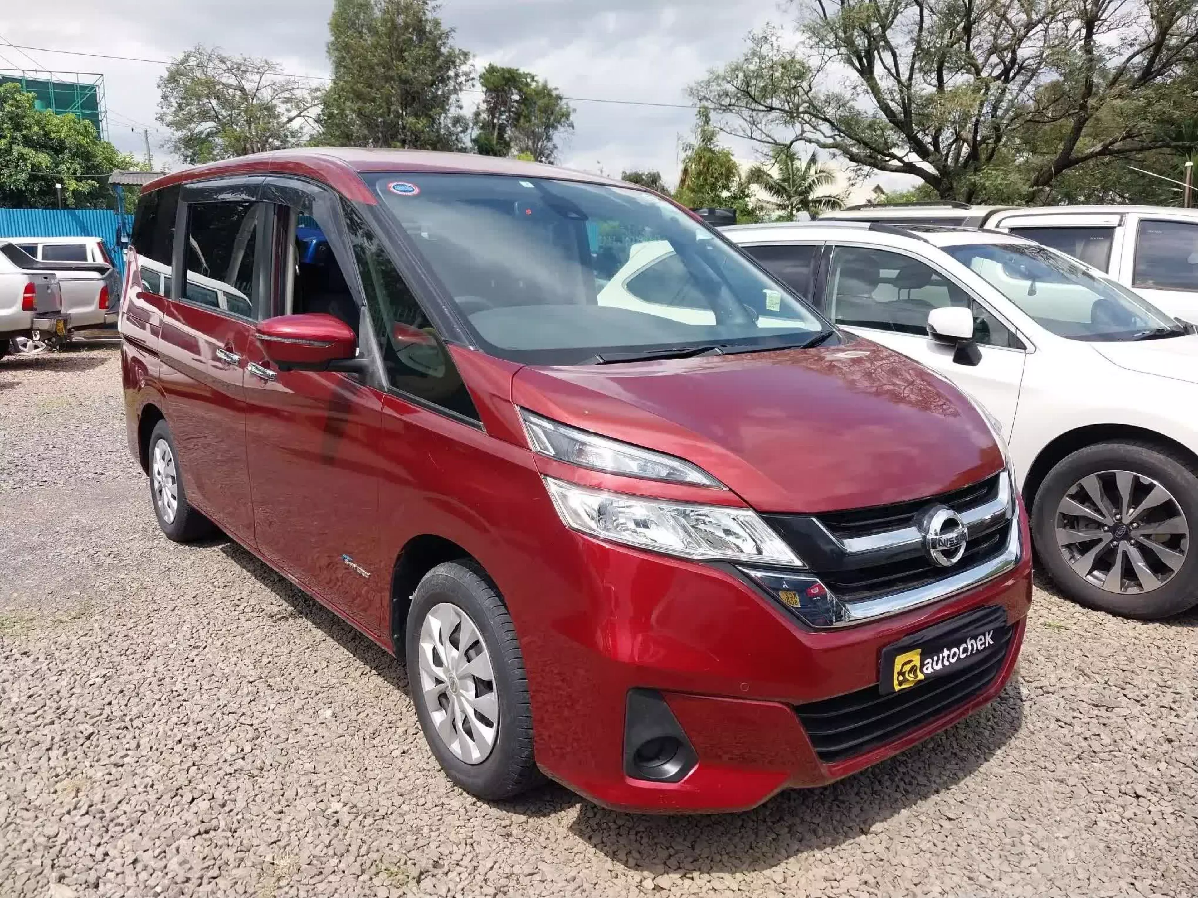 Nissan Serena Hybrid  - 2017