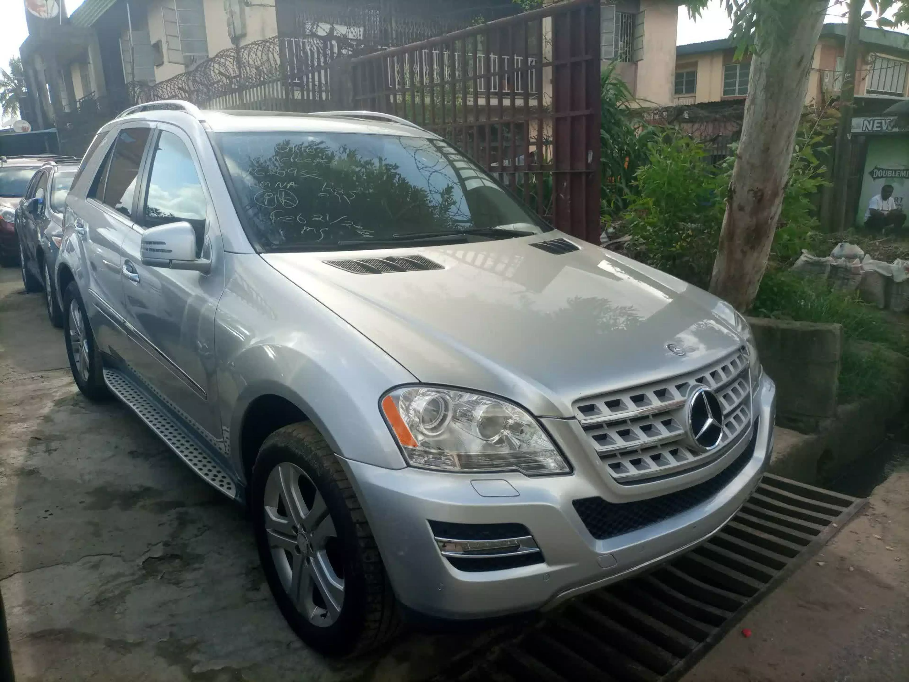 Mercedes-Benz ML 350  - 2011