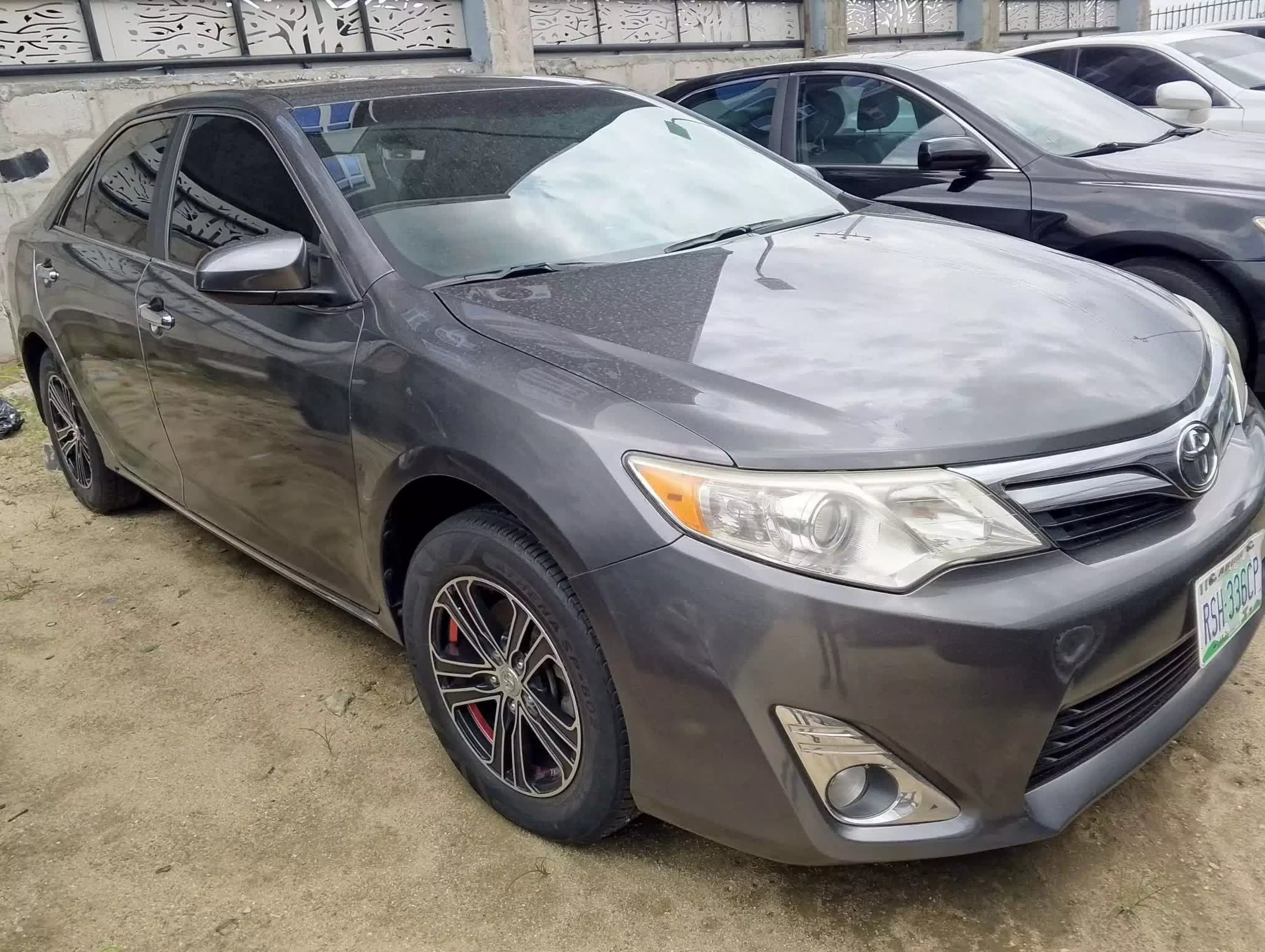 Toyota Camry - 2013