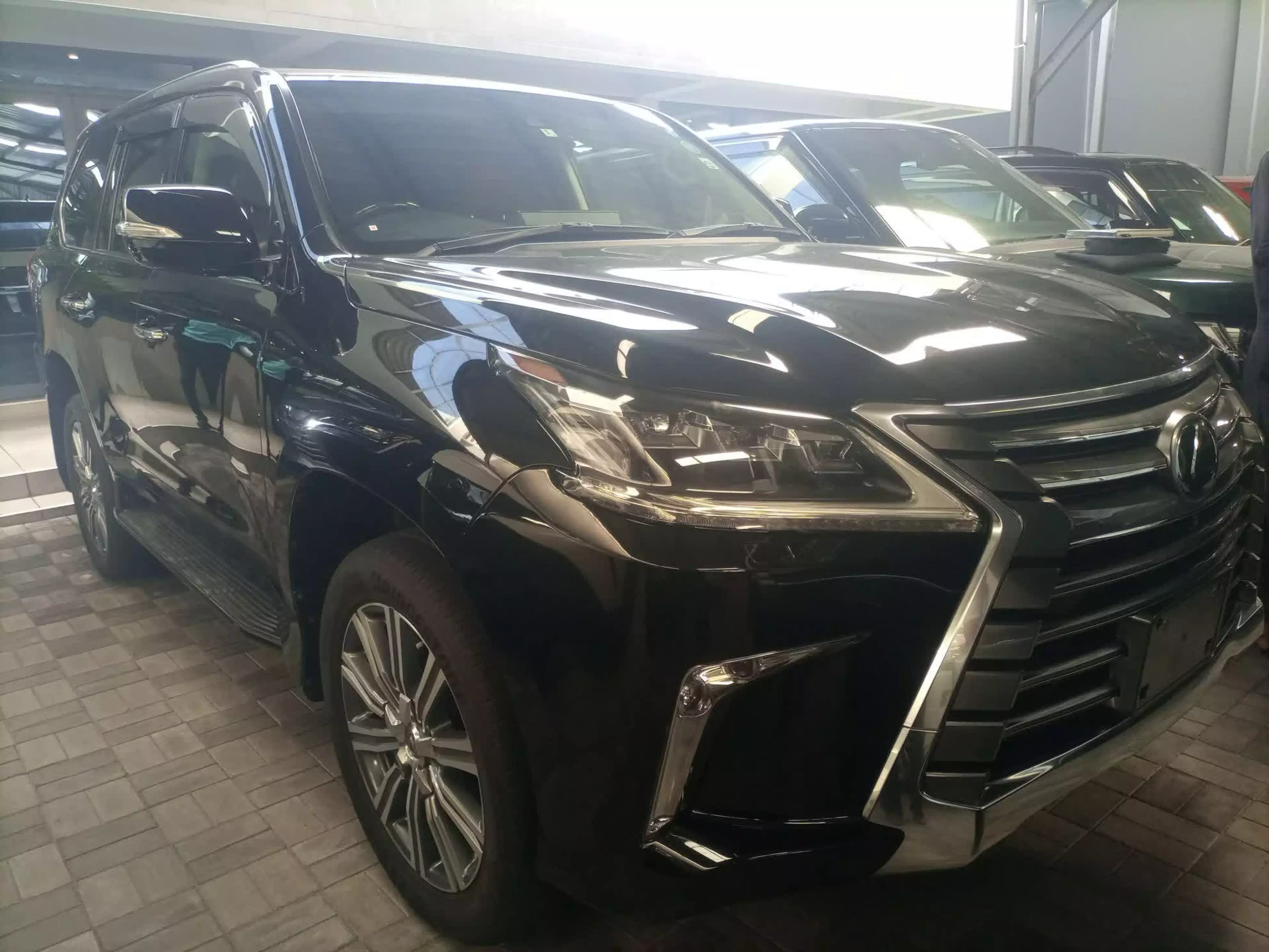 Lexus LX 570 - 2016