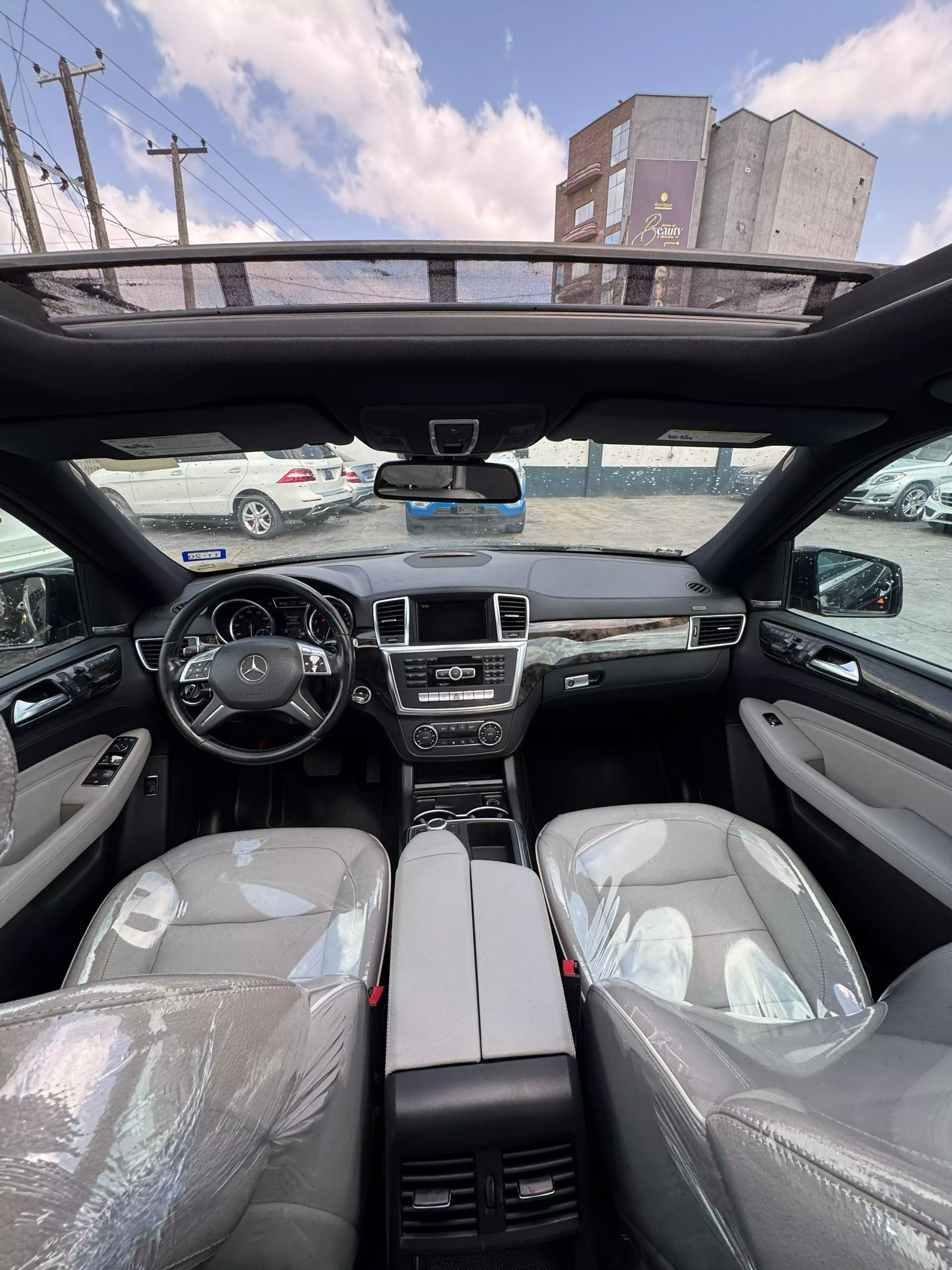 Mercedes-Benz Ml-class   - 2012