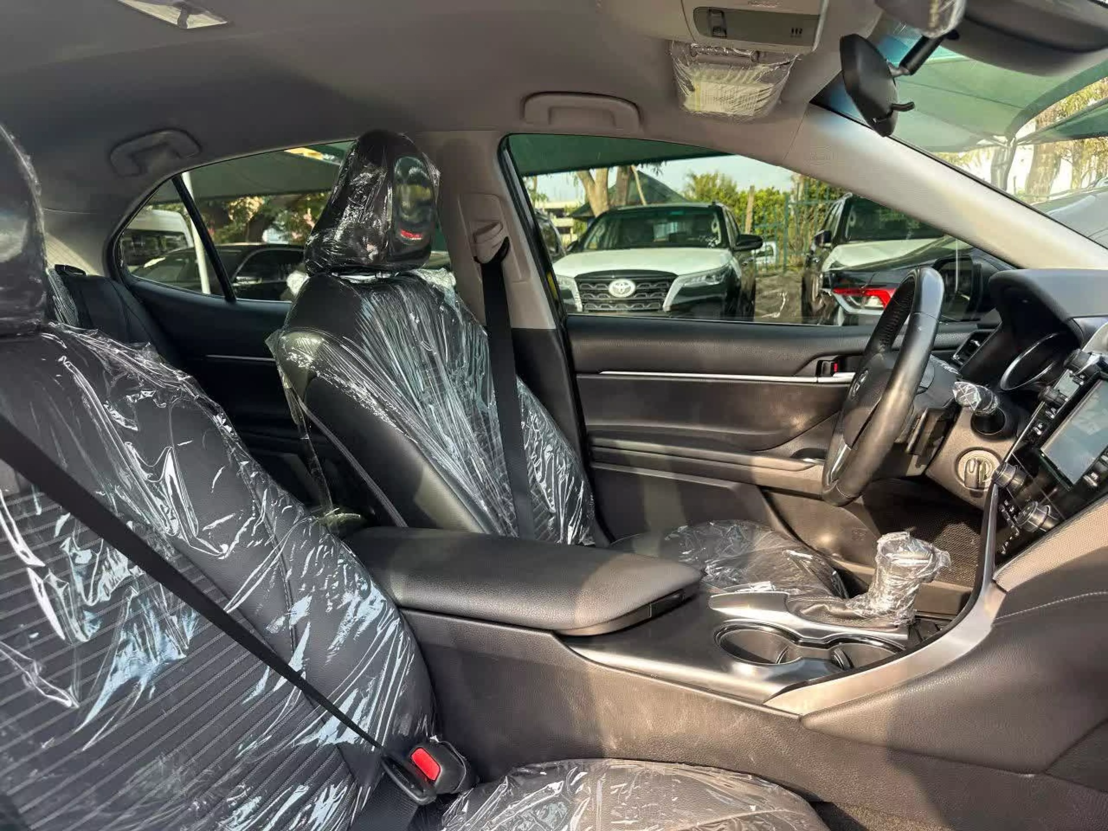 Toyota Camry   - 2018
