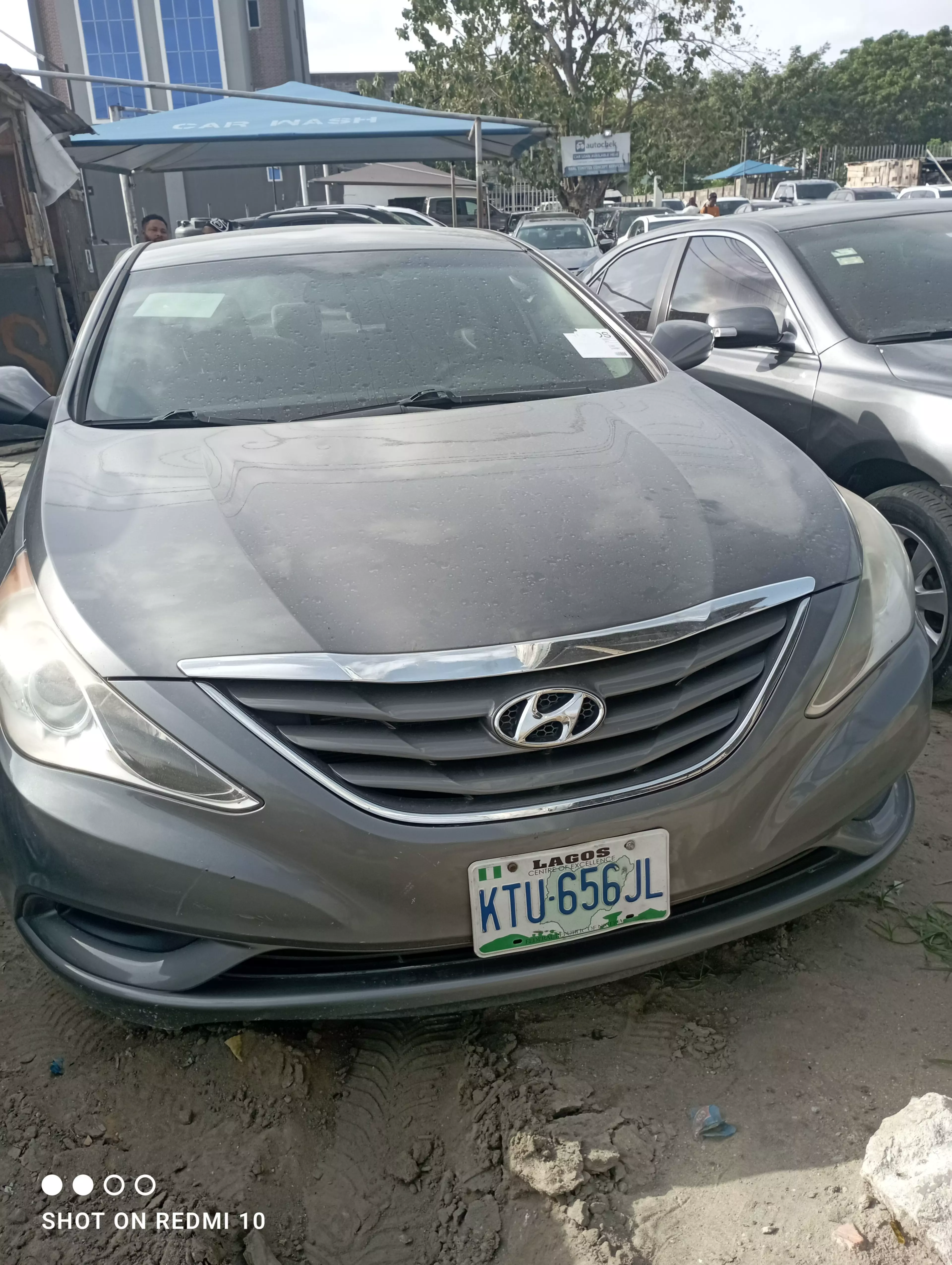 Hyundai Sonata - 2012