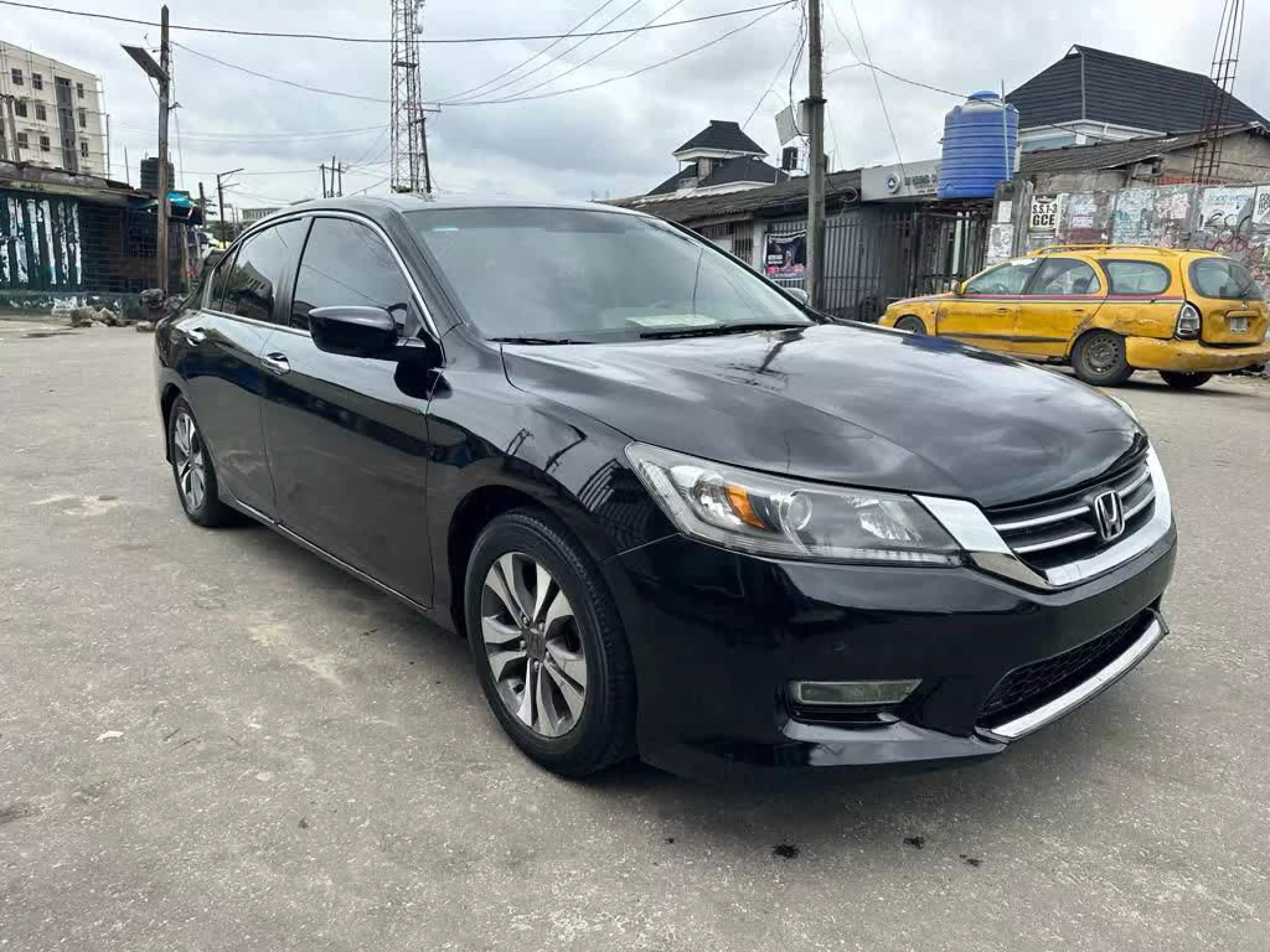 Honda Accord - 2013