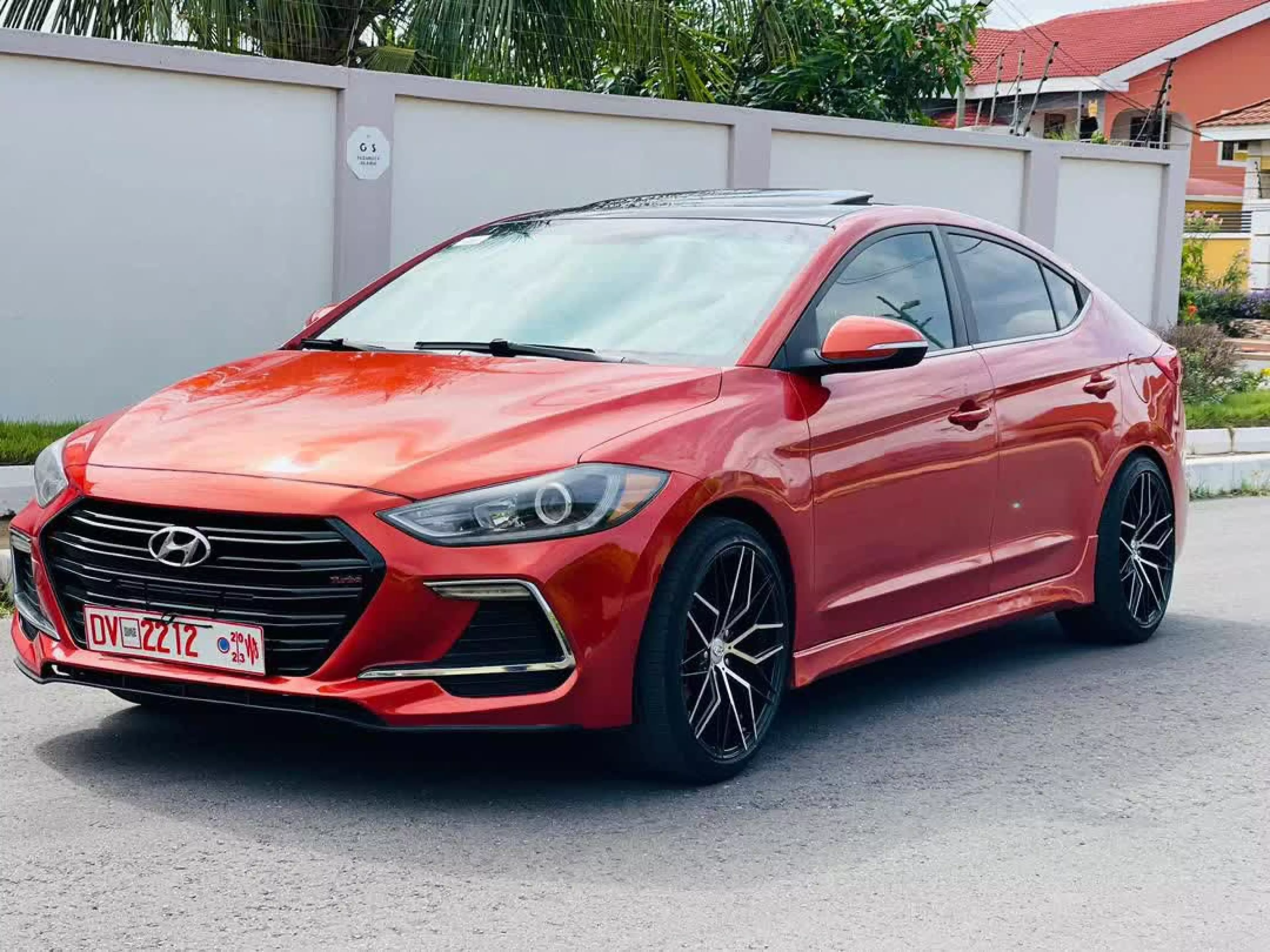 Hyundai Elantra - 2018