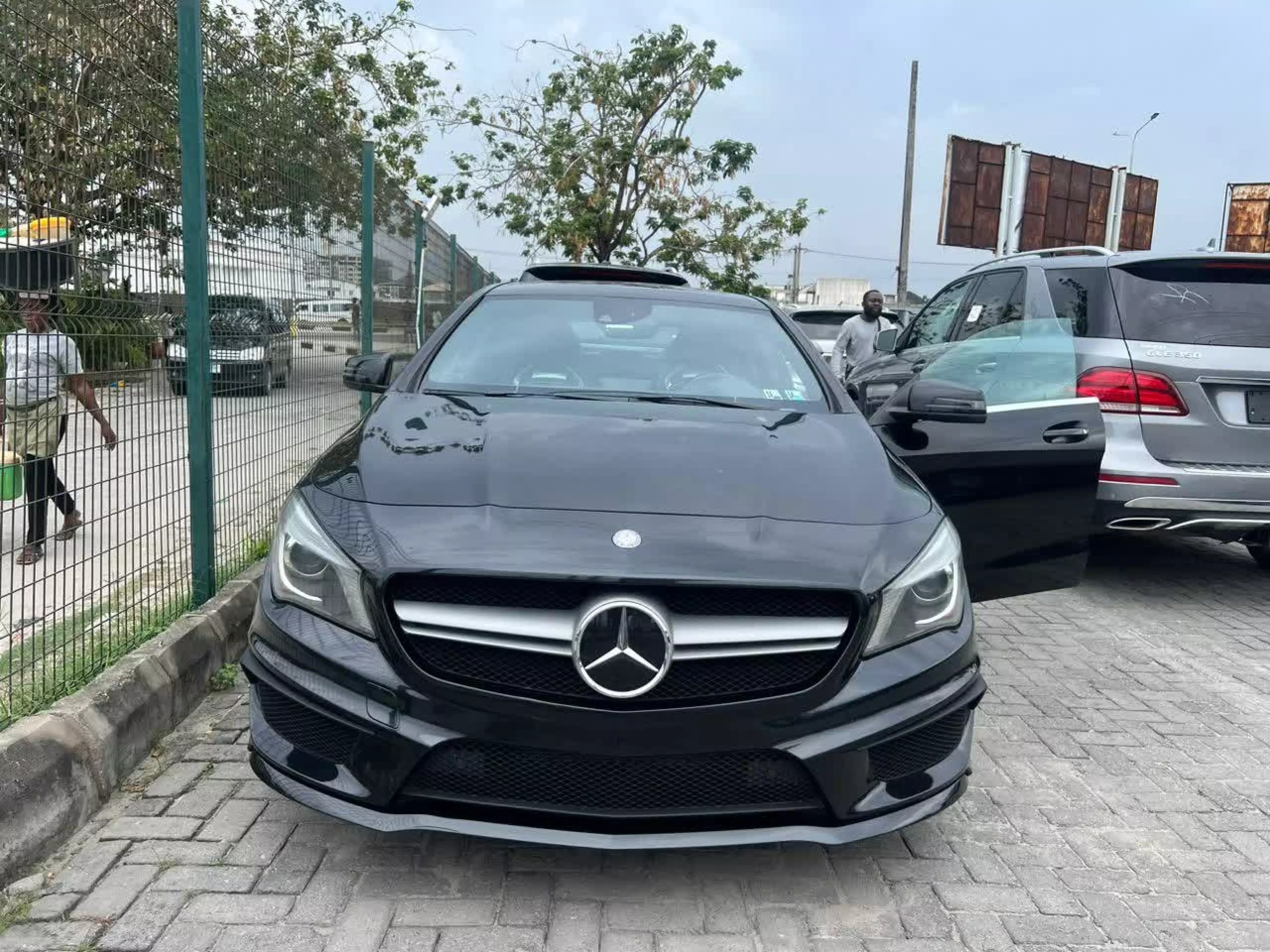Mercedes-Benz CLA 45 AMG - 2014