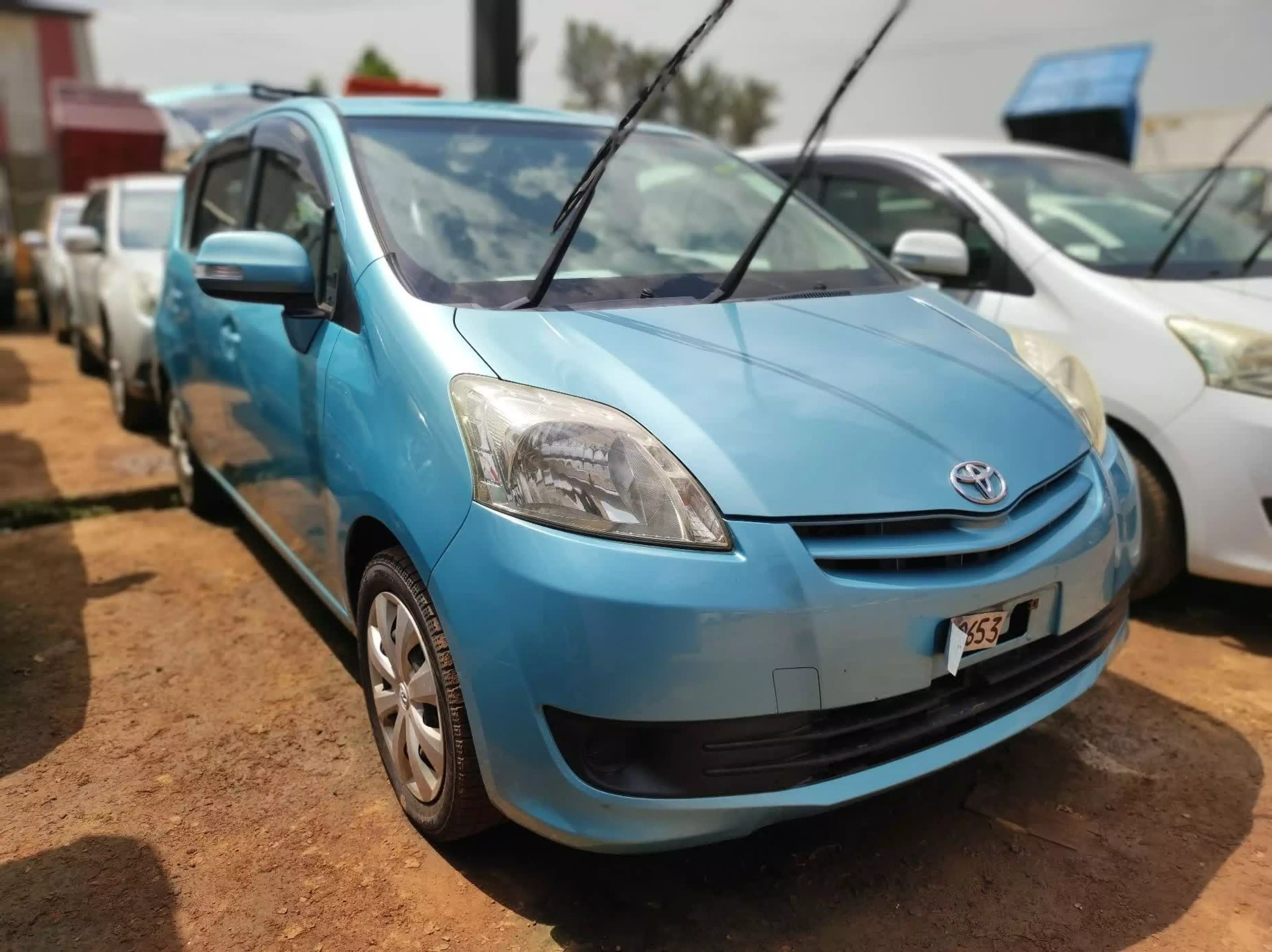 Toyota Passo Sette - 2009