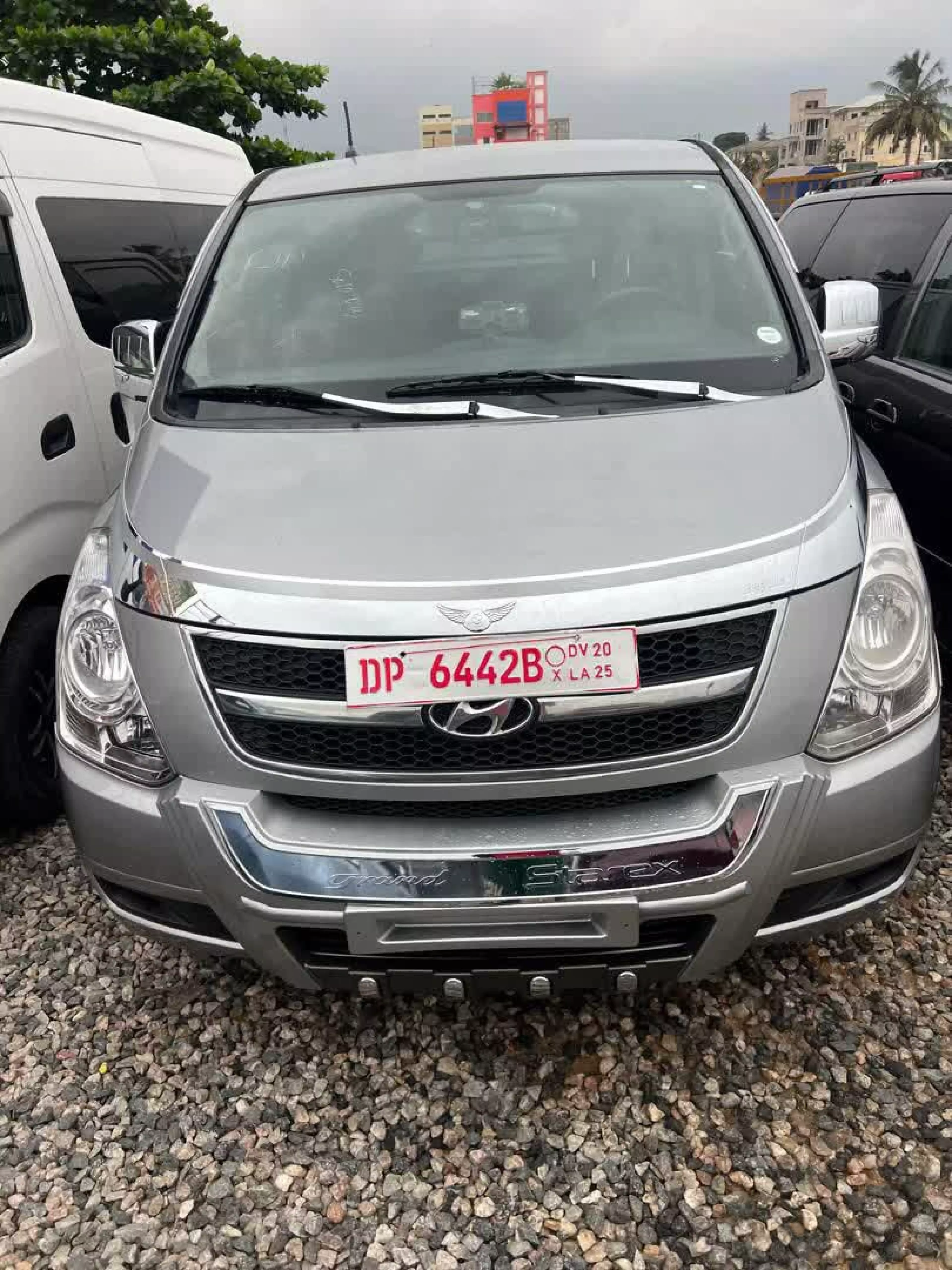 Hyundai H-1 Starex - 2012