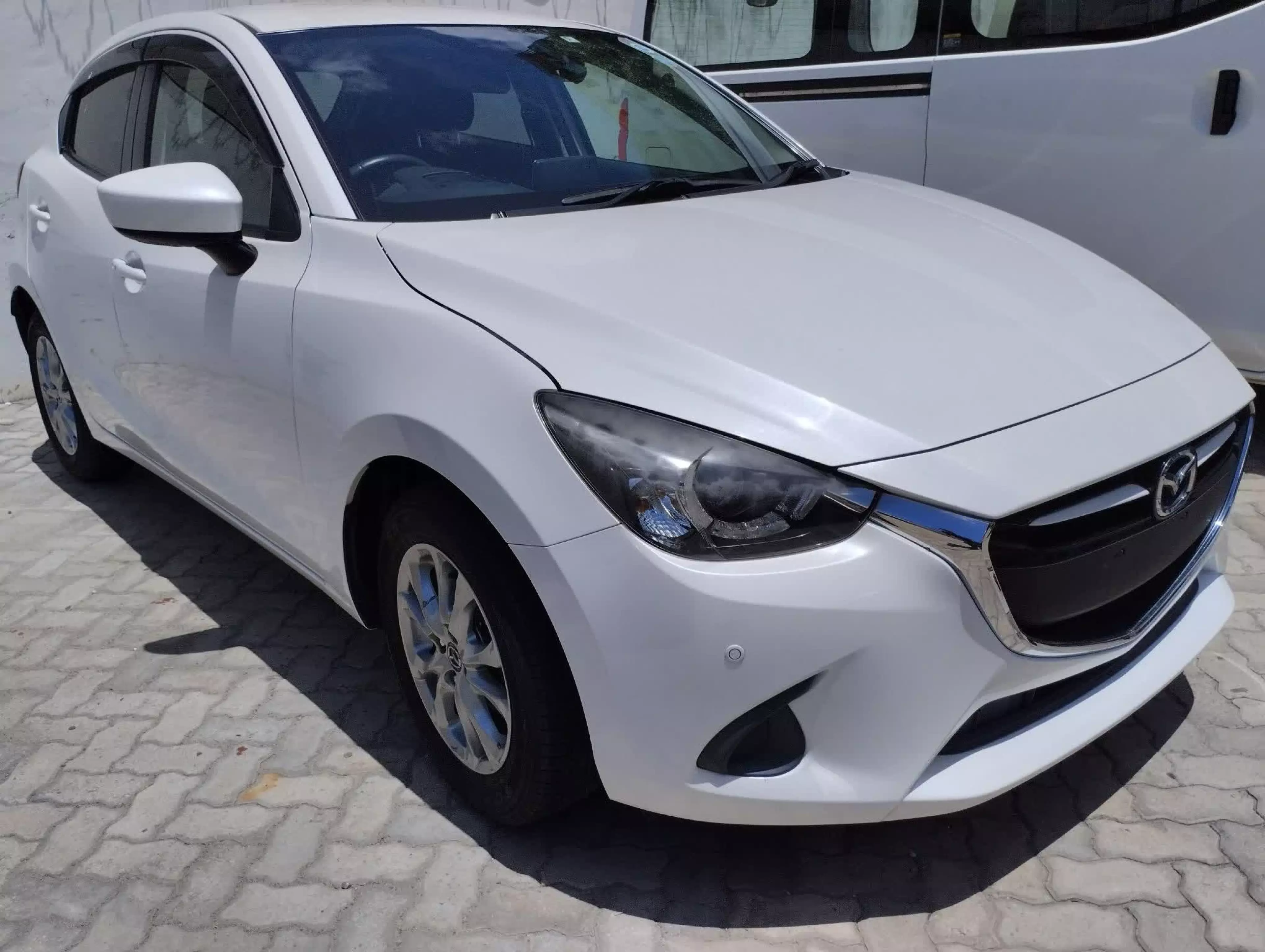 Mazda Demio - 2016