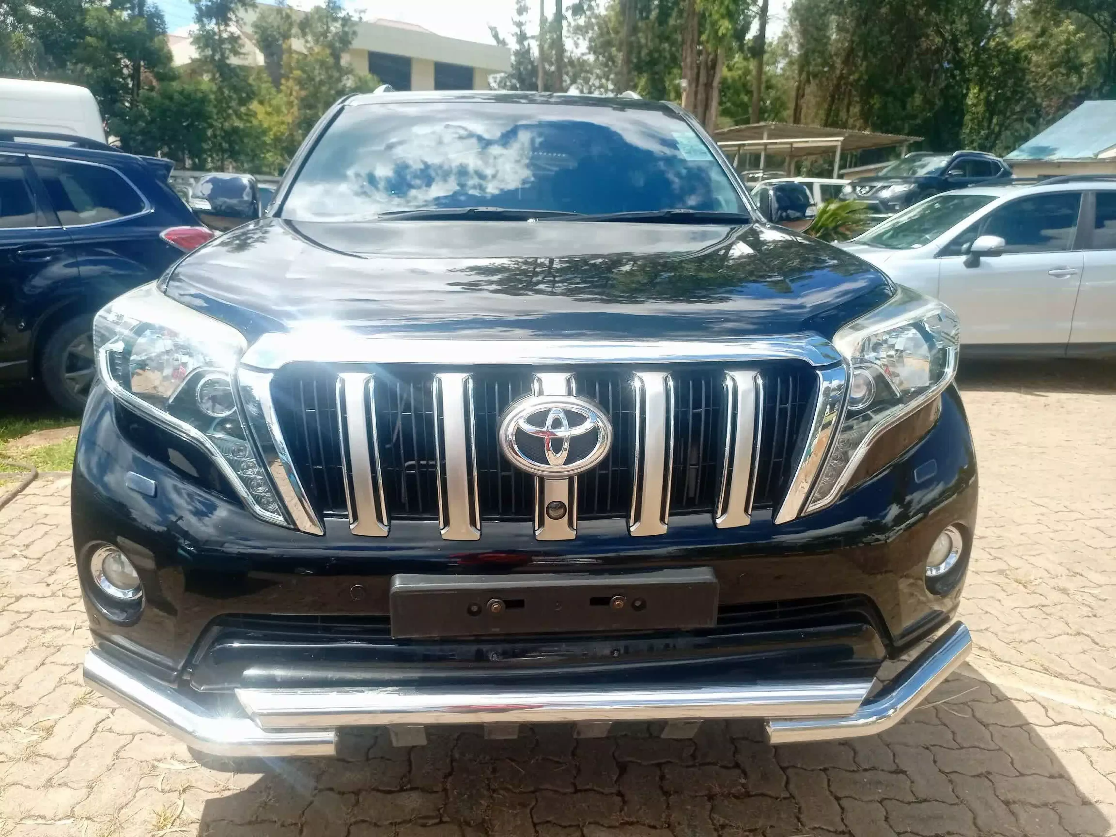 Toyota Landcruiser Prado   - 2015