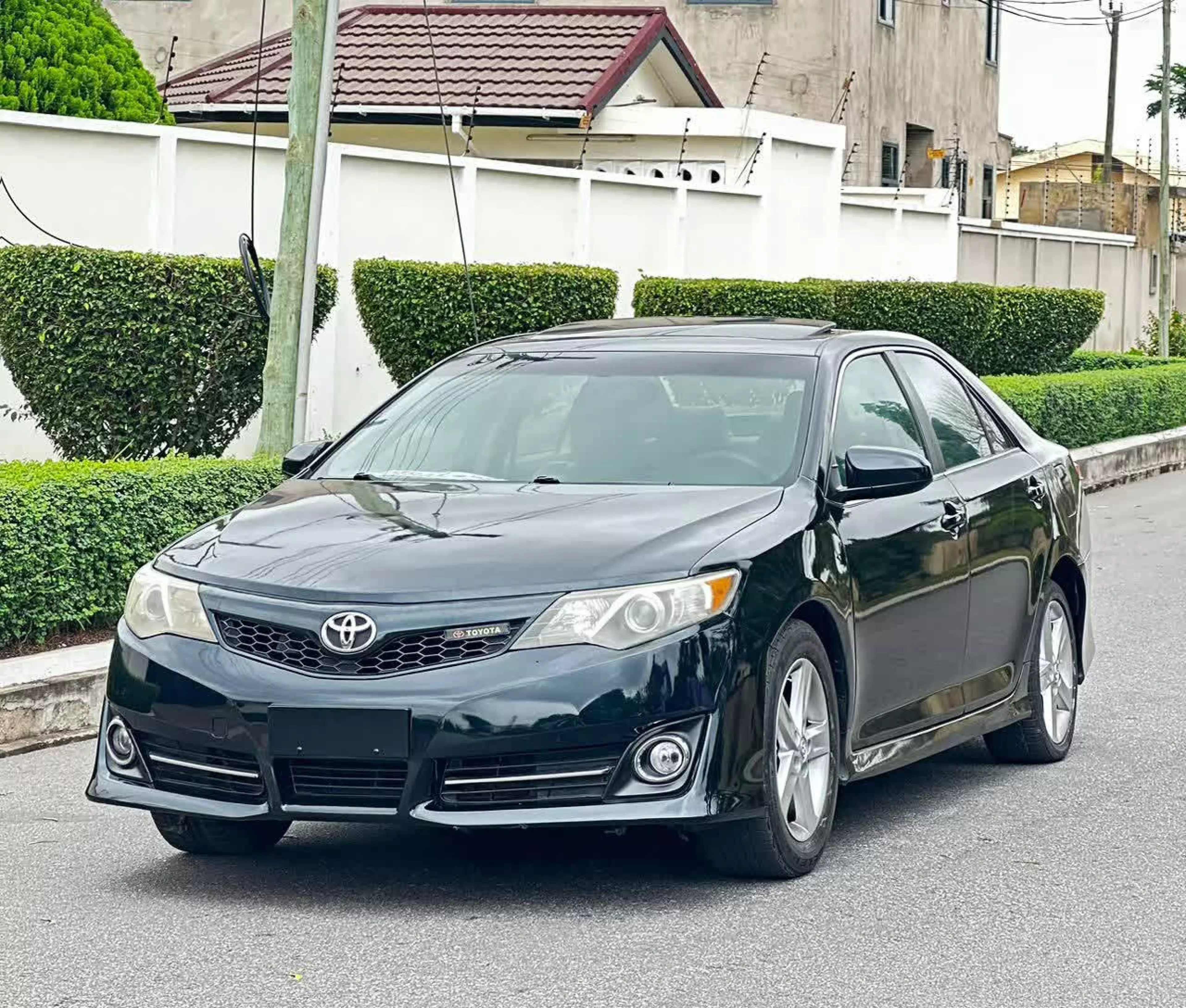 Toyota Camry - 2013