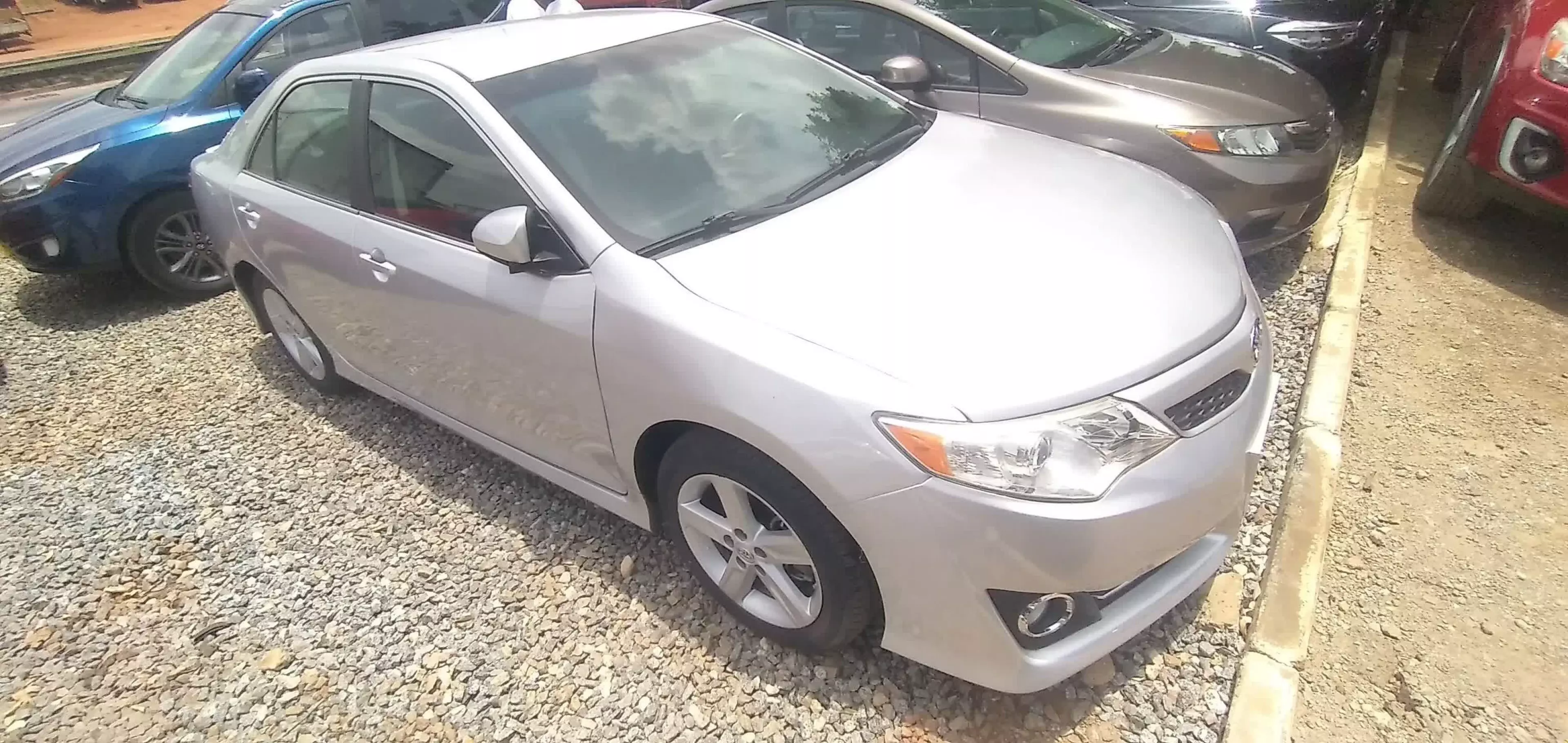 Toyota Camry - 2013