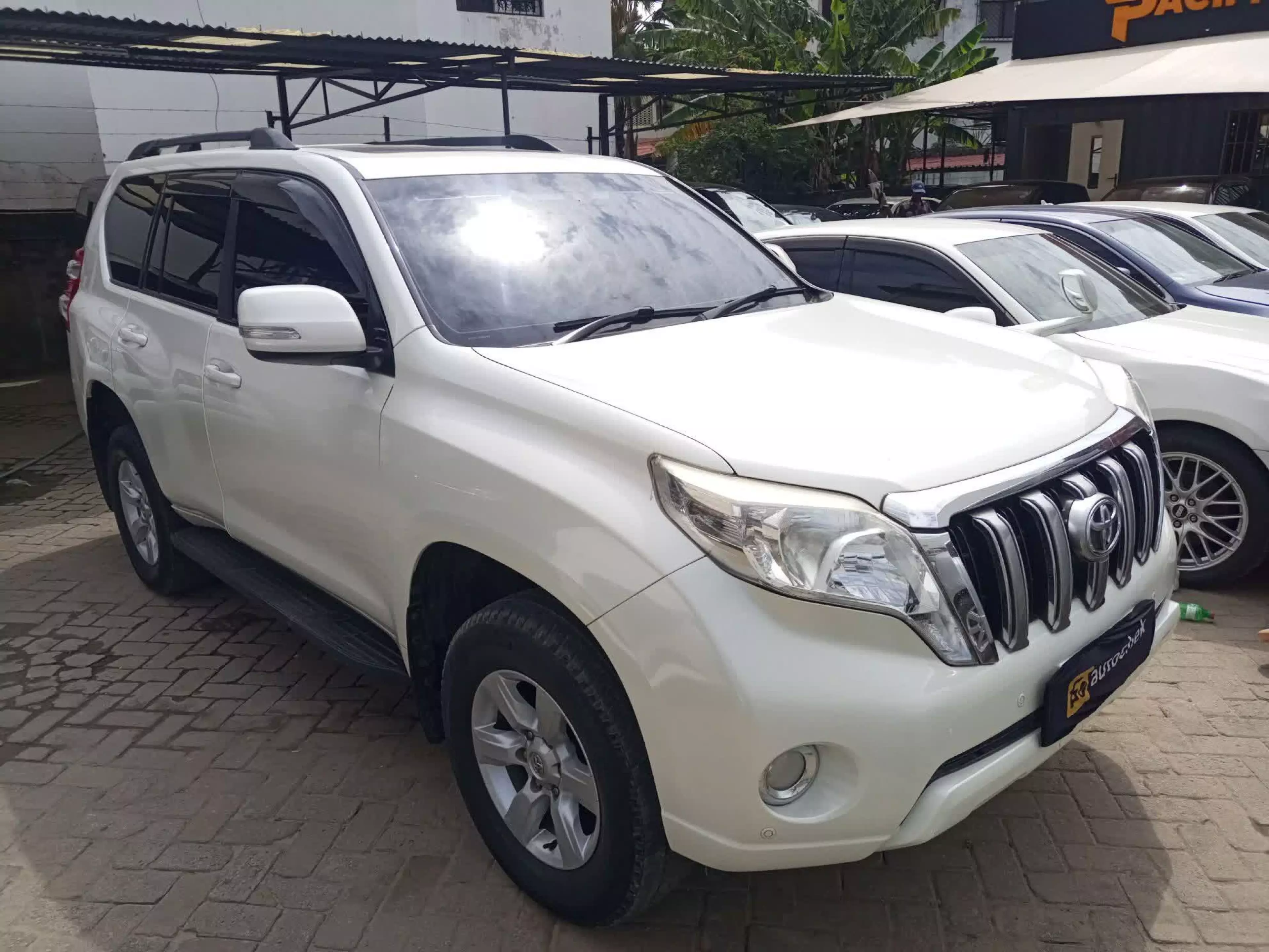Toyota Landcruiser prado TX - 2014