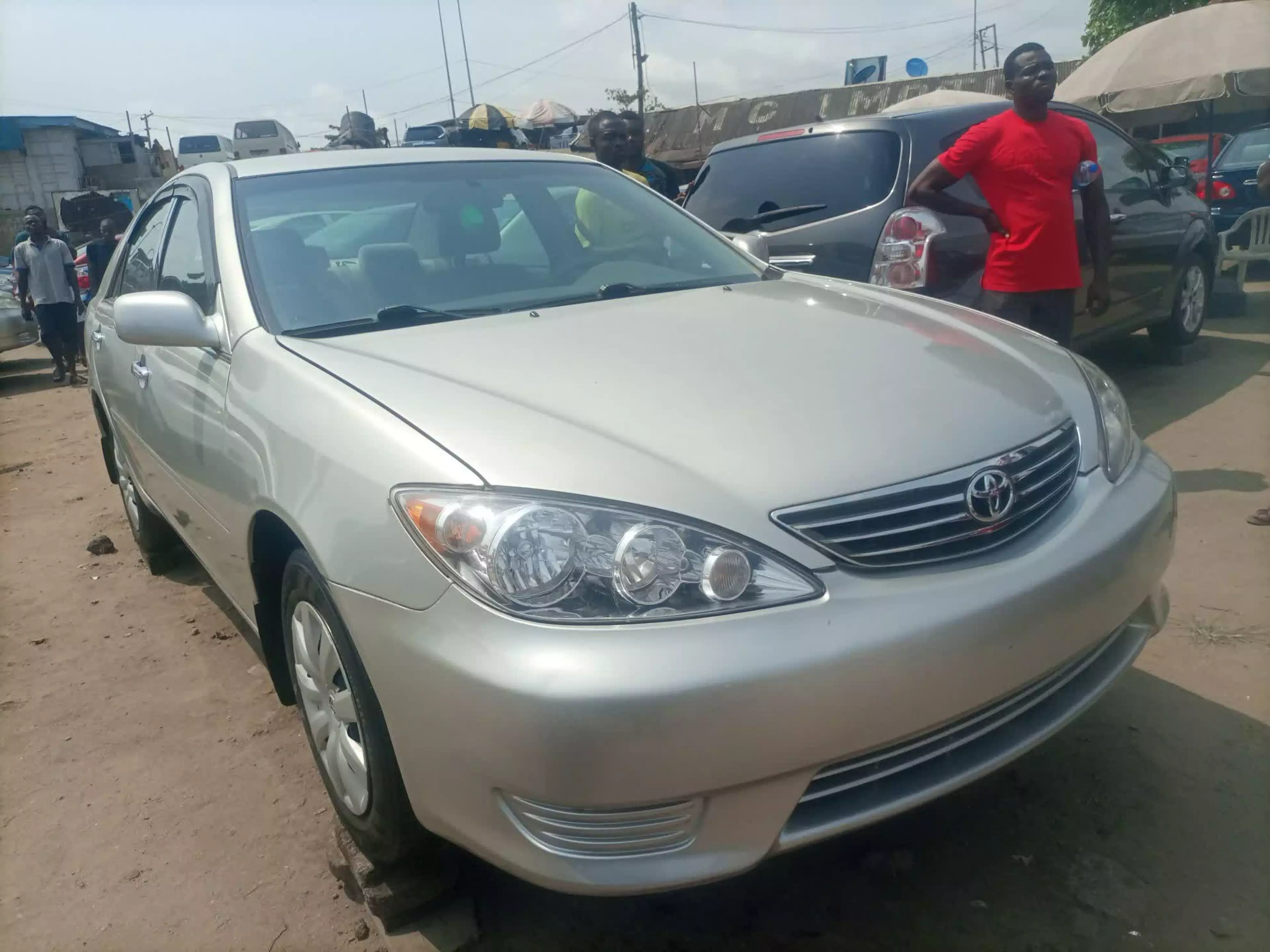 Toyota Camry - 2005