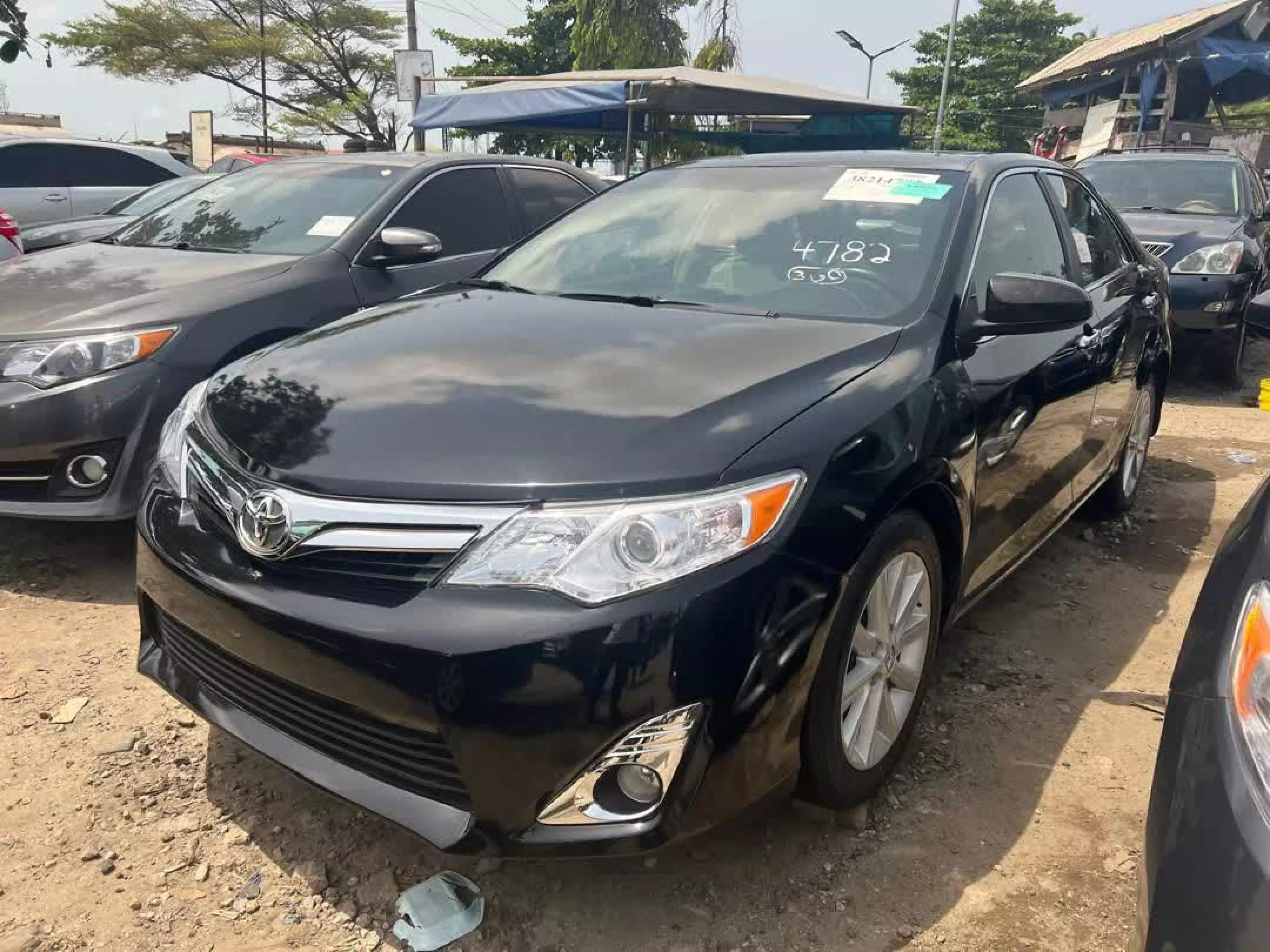 Toyota Camry   - 2013