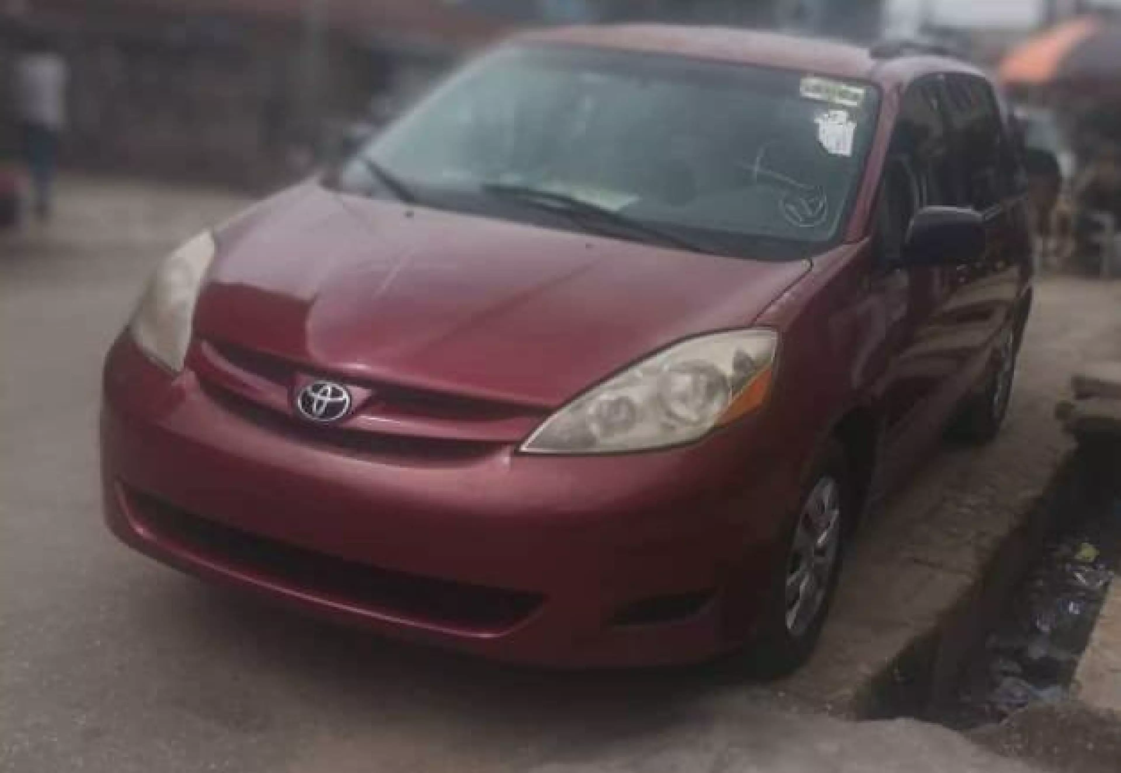 Toyota Sienna - 2006