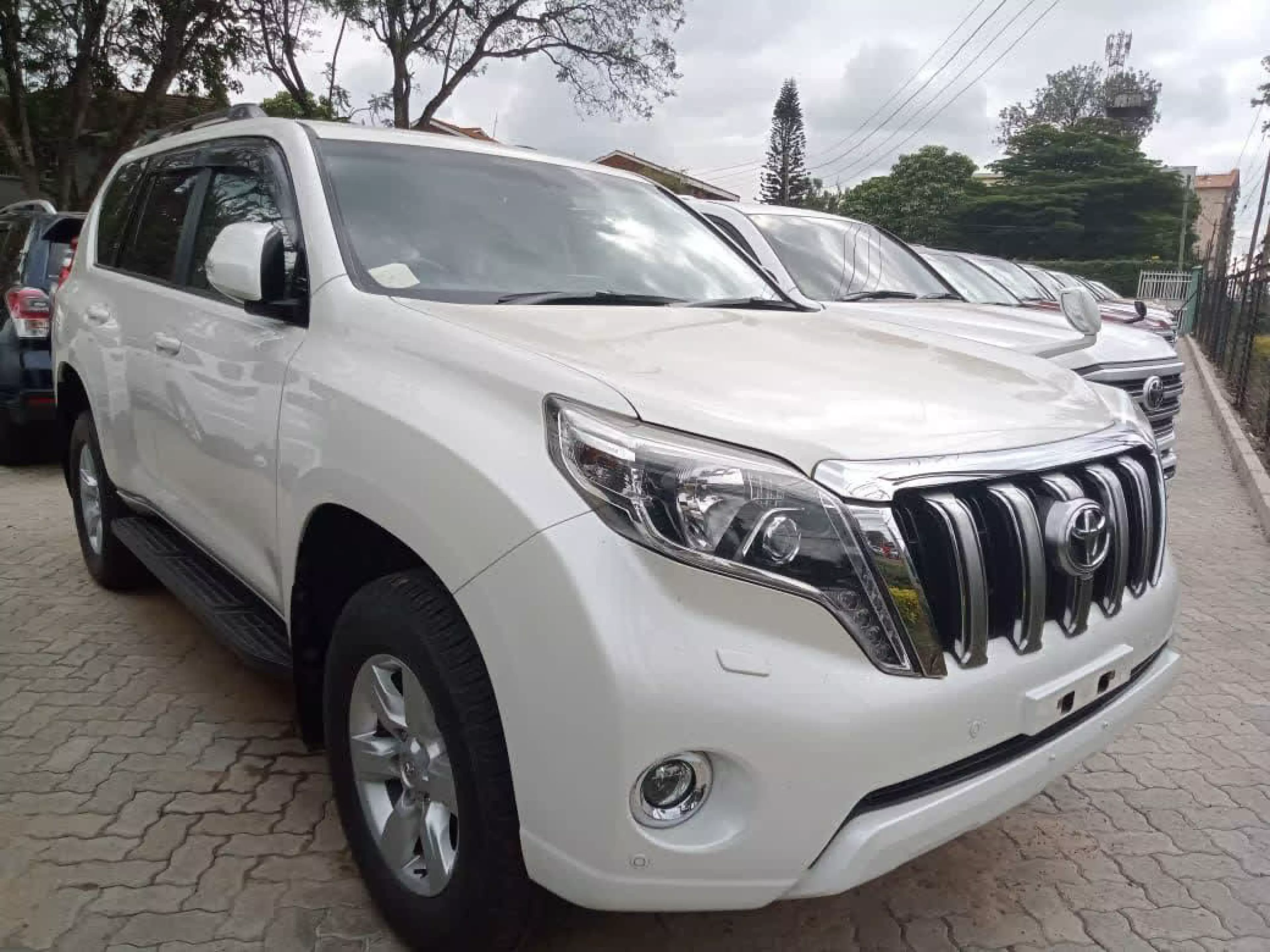 Toyota Landcruiser prado TX - 2016