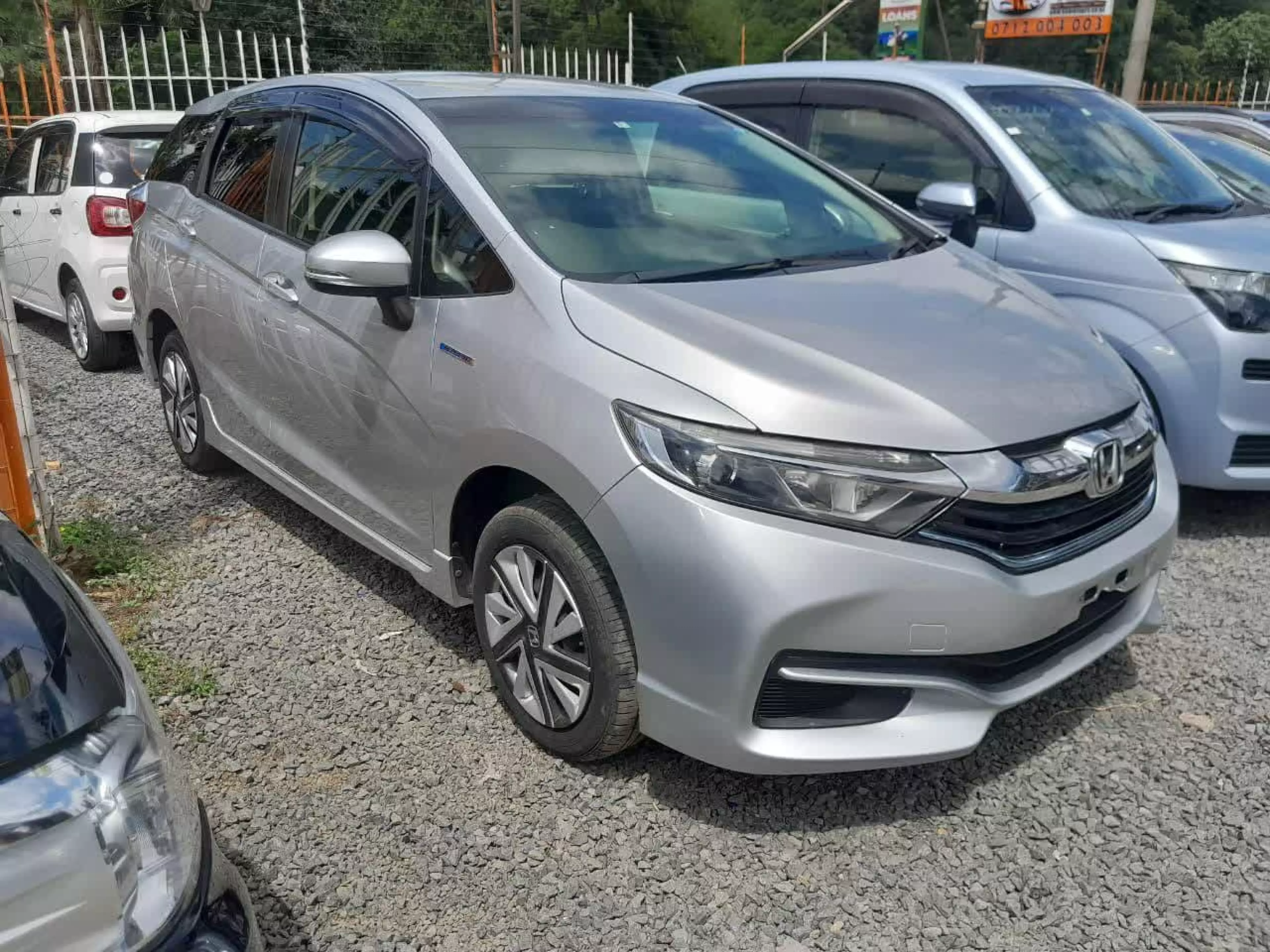Honda Fit shuttle hybrid - 2016