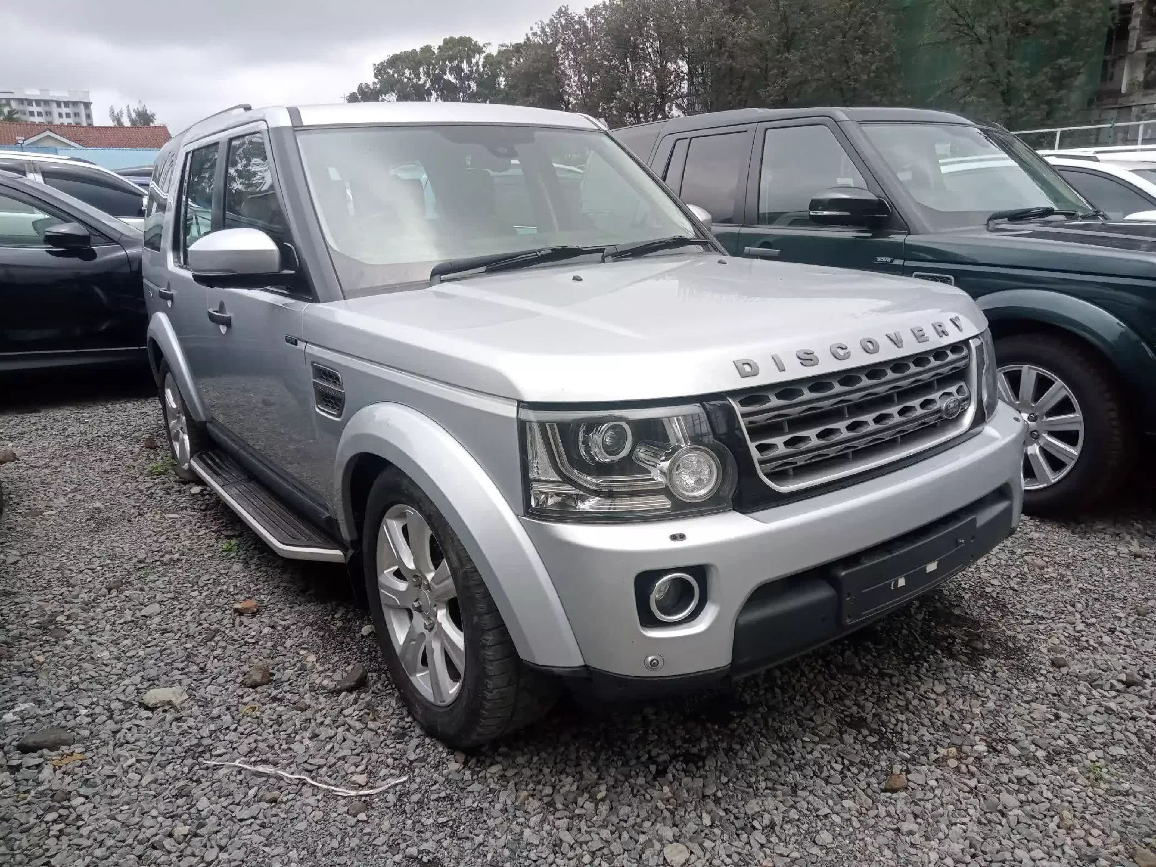 Land Rover Discovery - 2015
