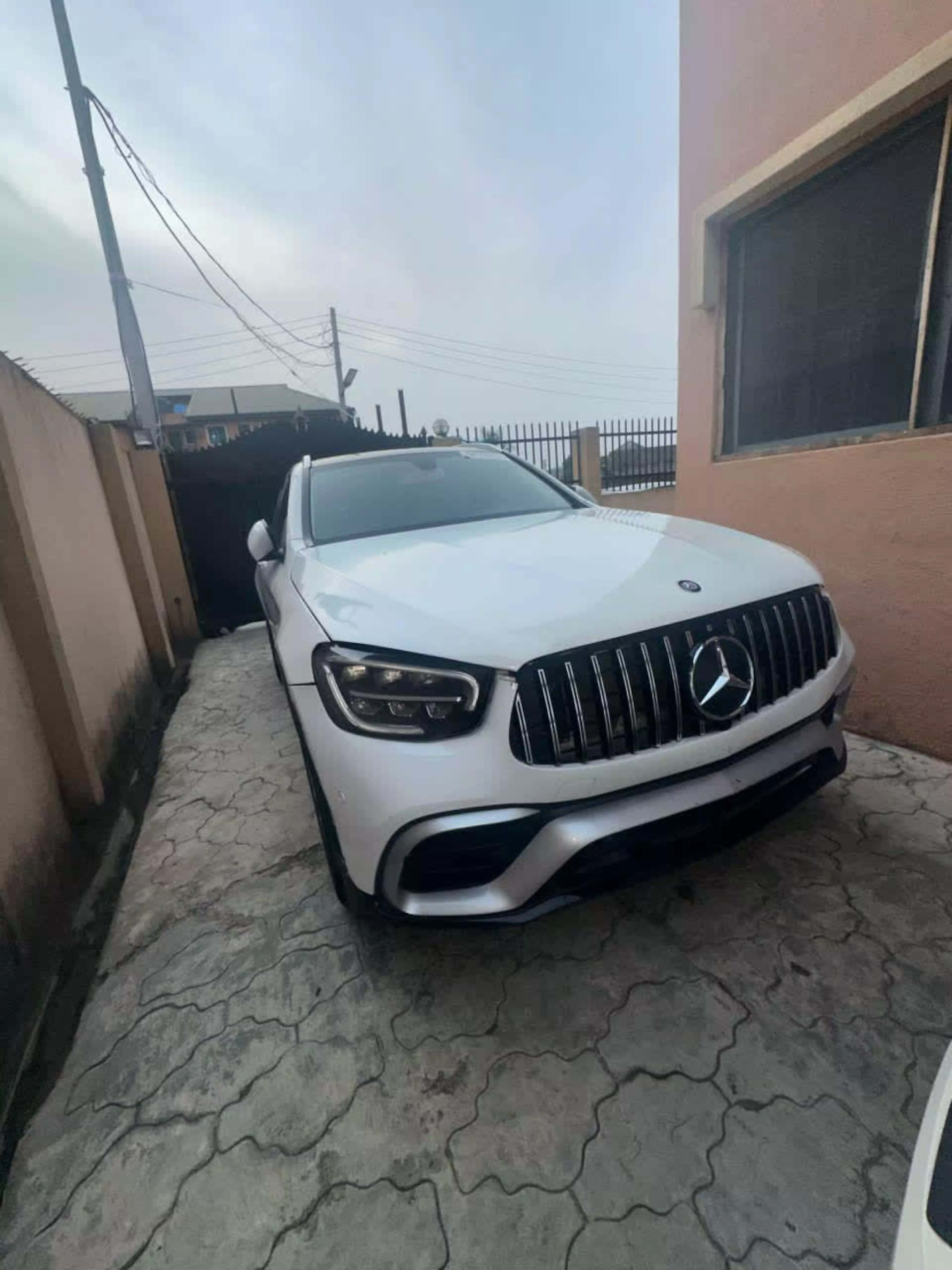 Mercedes-Benz GLC 300 - 2016